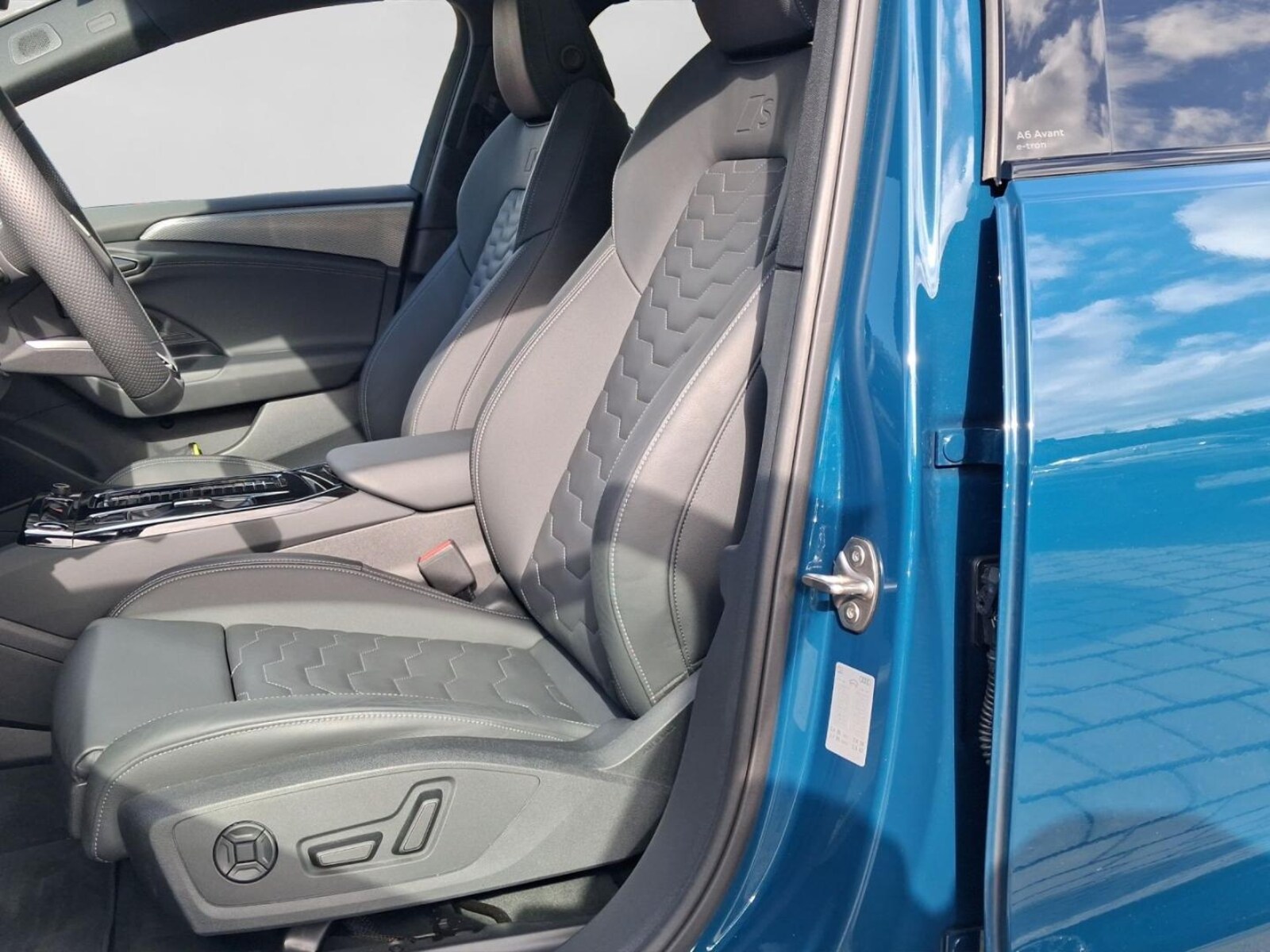 Audi A6 Avant e-tron – Bild 13