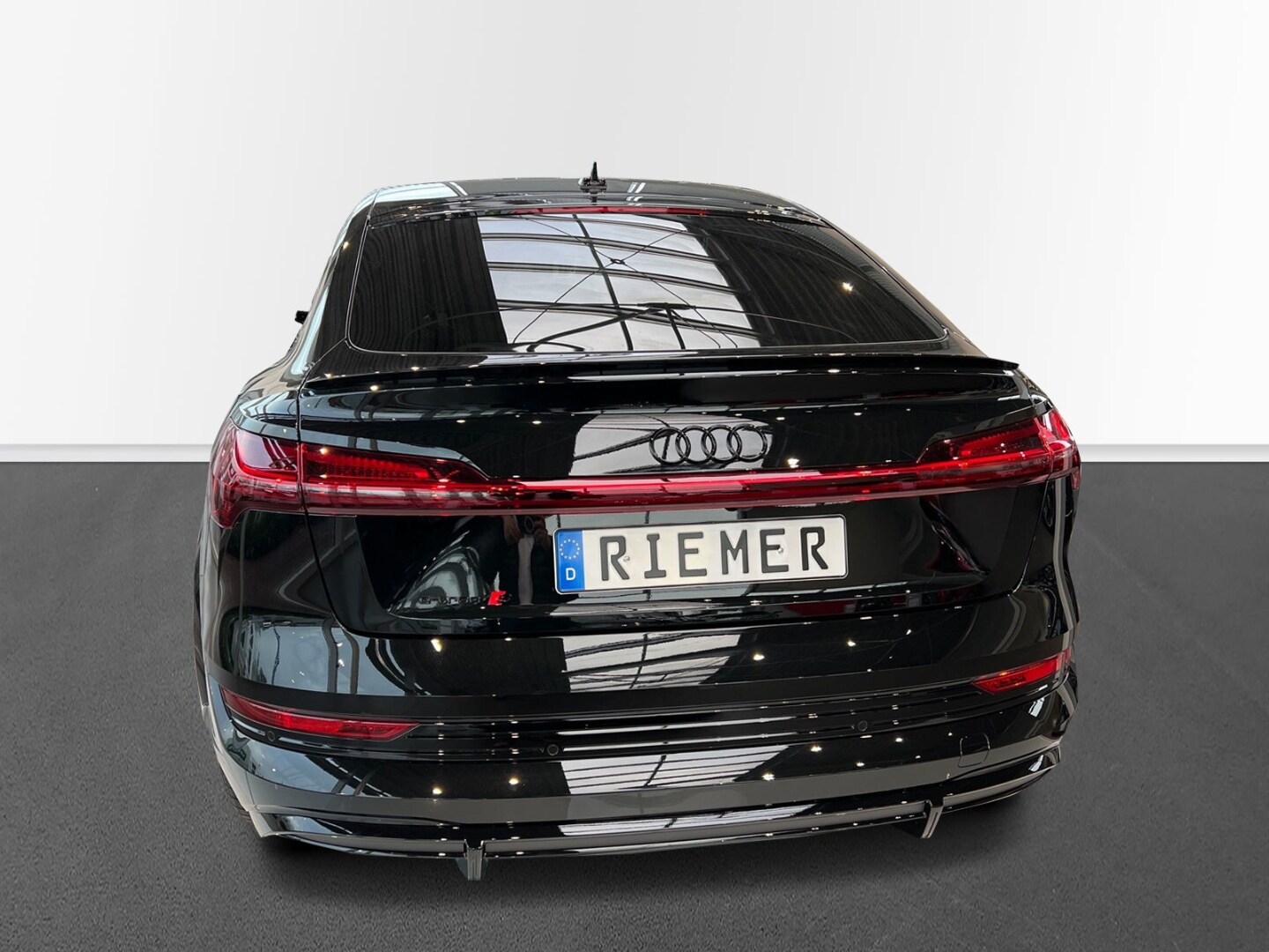 Image about Audi e-tron S Sportback S e-tron quattro