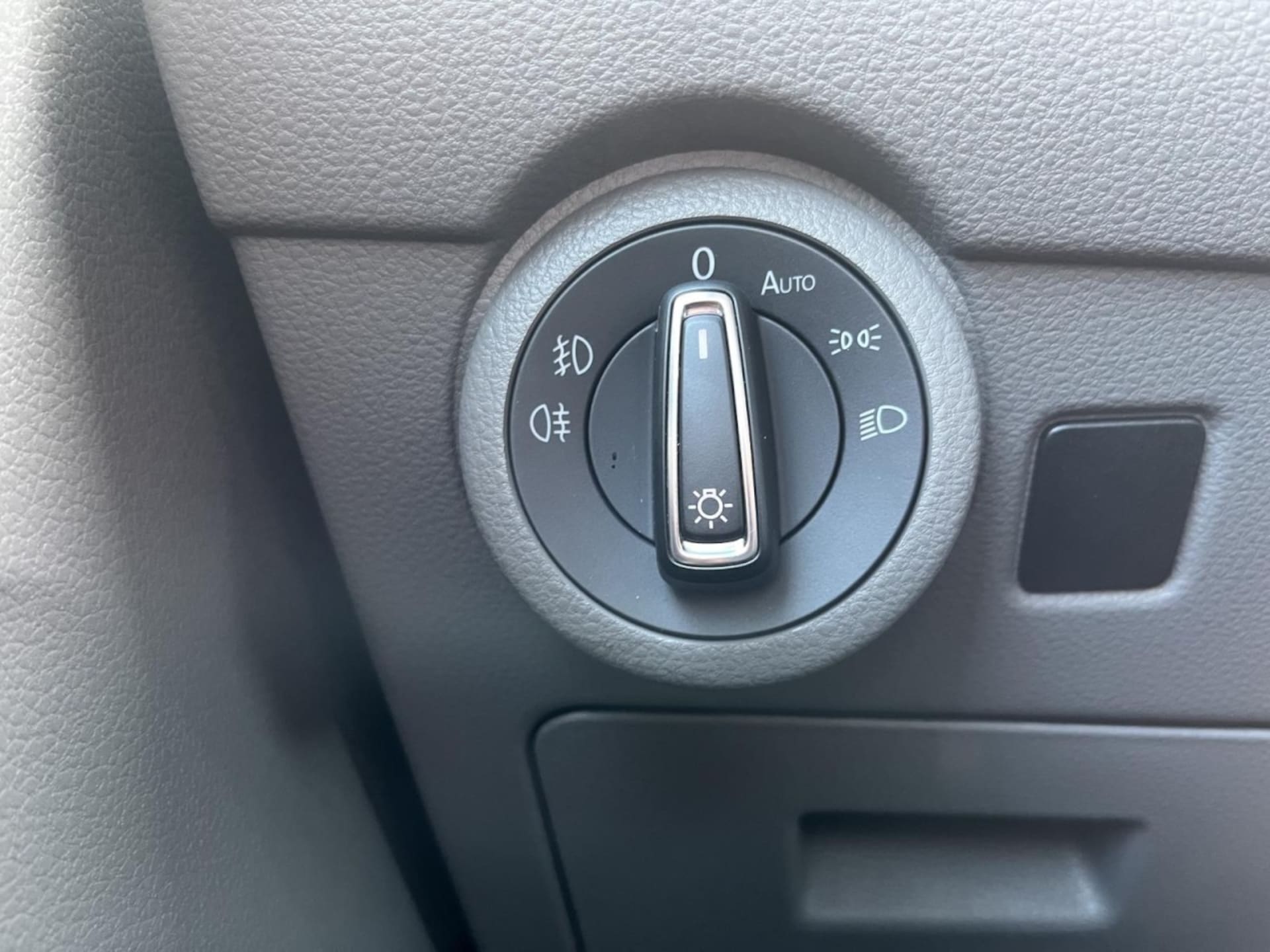 Volkswagen T6.1 Transporter Kasten langer Radstand
