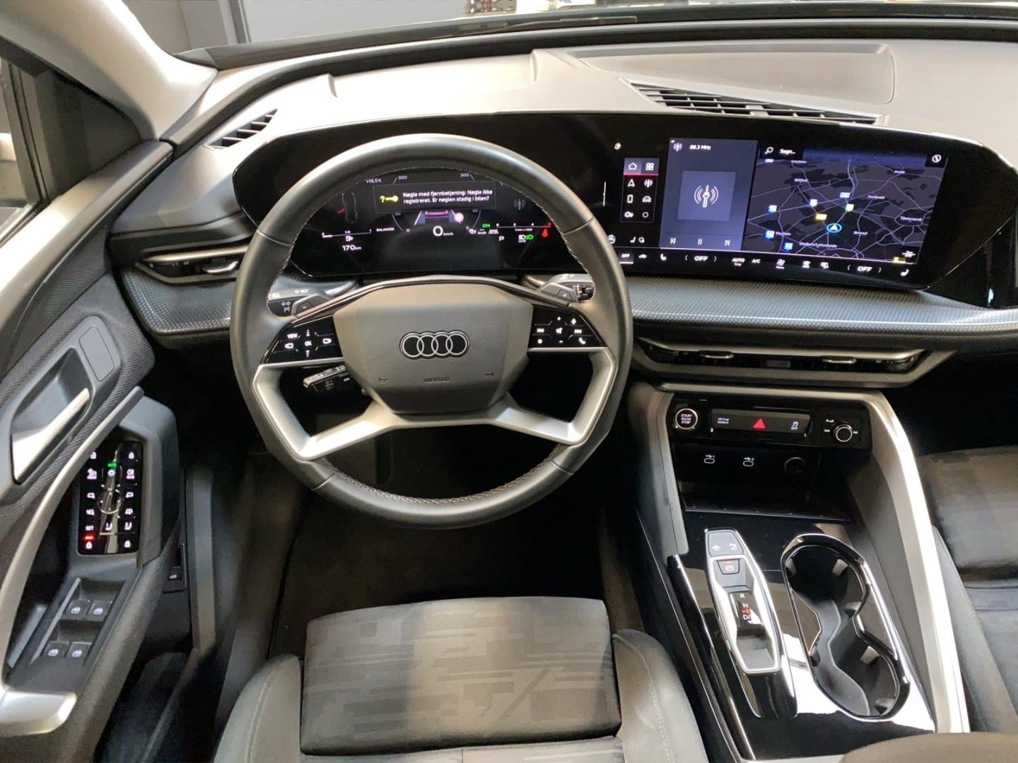 Bild über Audi Q5 SUV TDI quattro 150 kW S tronic - für weitere Informationen kontaktieren Sie den Audi Partner