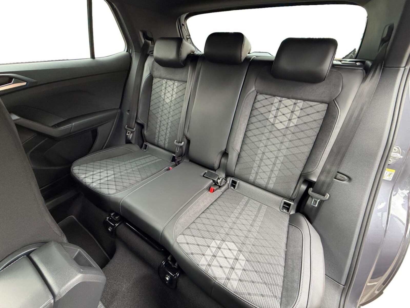 Volkswagen T-Cross – Bild 10