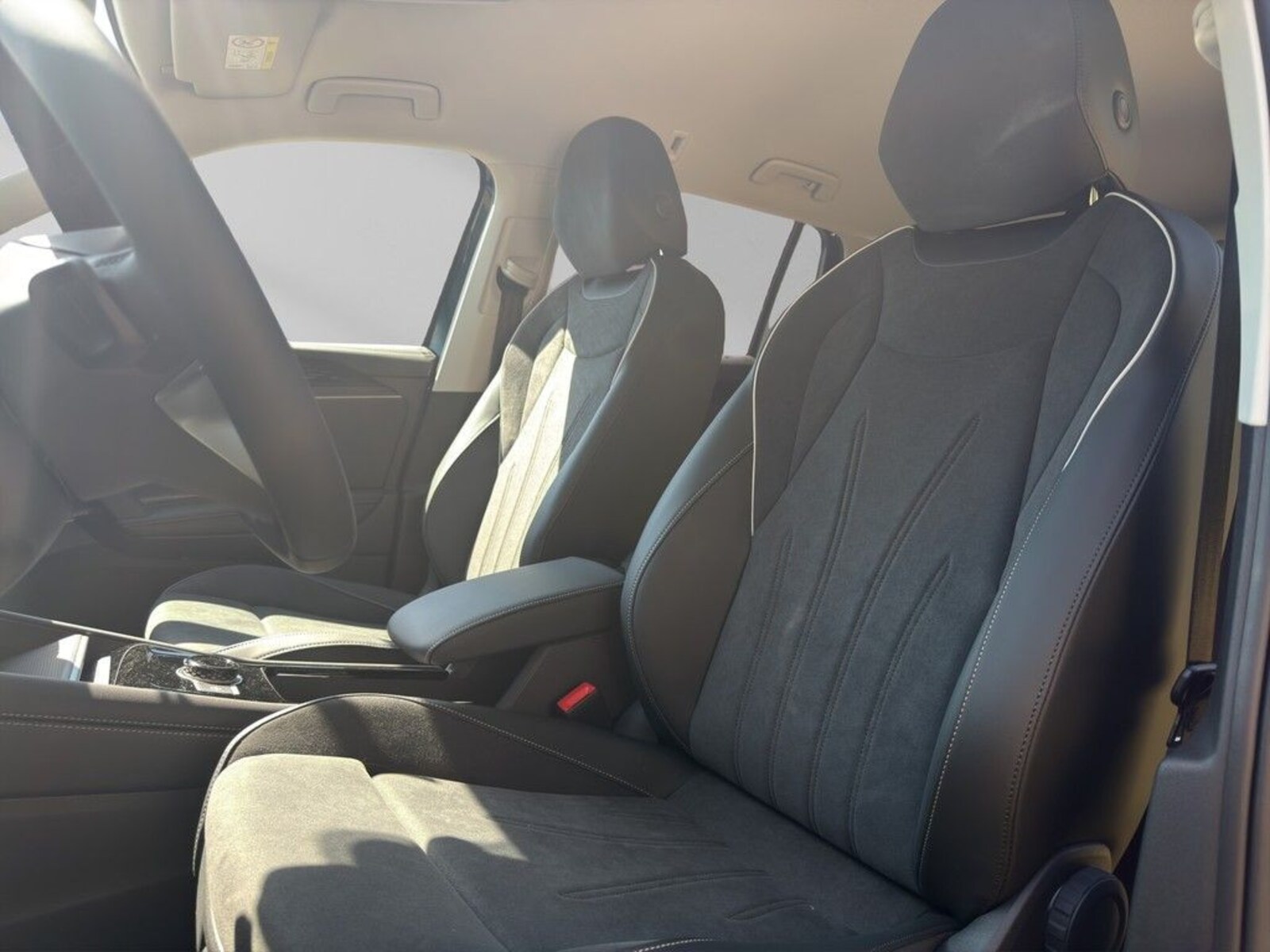 Volkswagen Tiguan – Bild 14