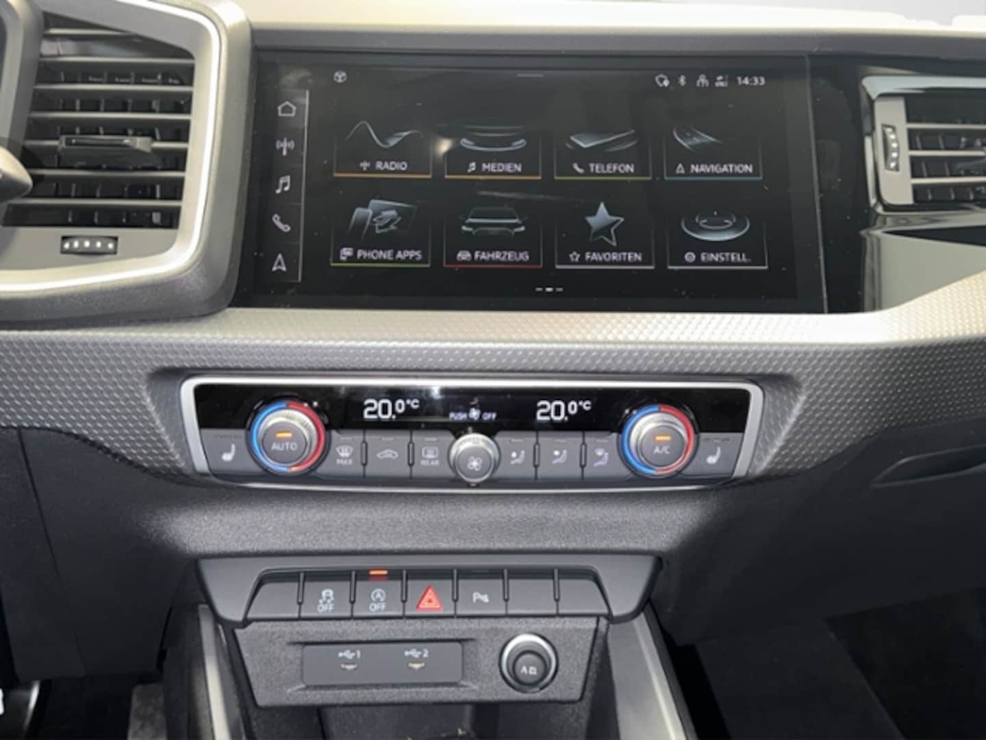 Bild über Audi A1 Sportback S line 25 TFSI S tronic - für weitere Informationen kontaktieren Sie den Audi Partner