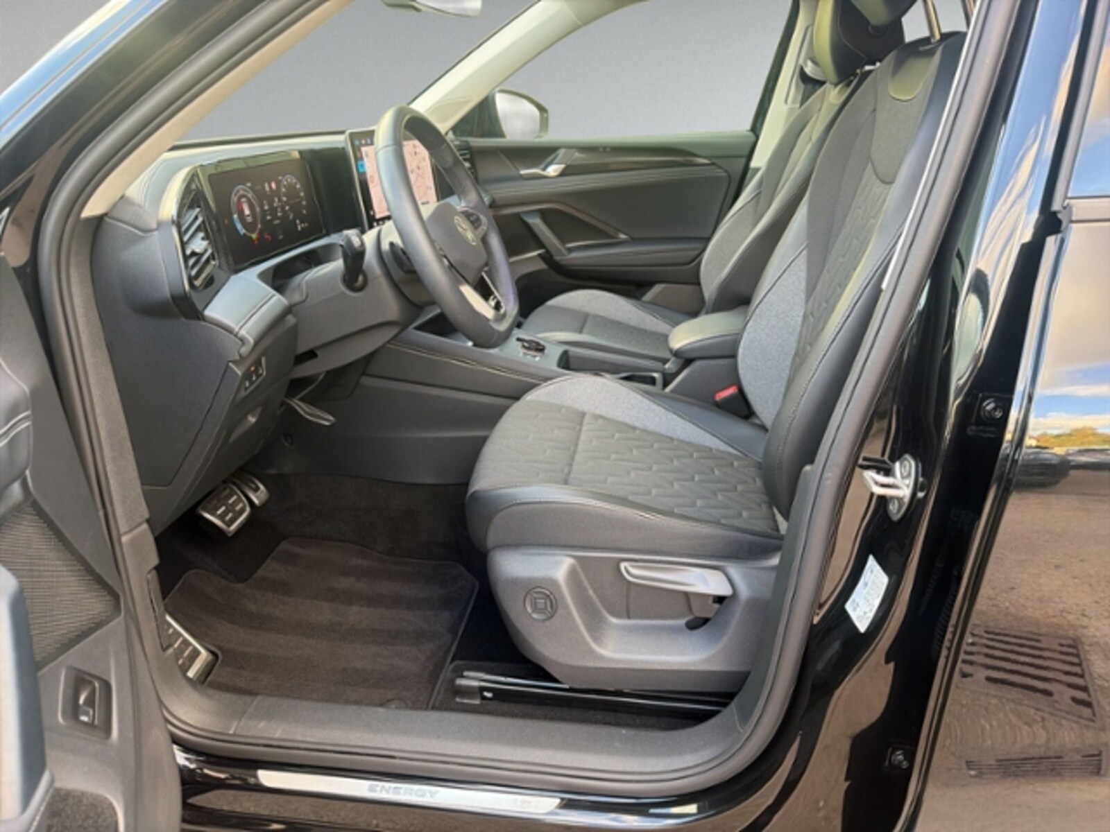 Volkswagen Tiguan – Bild 8