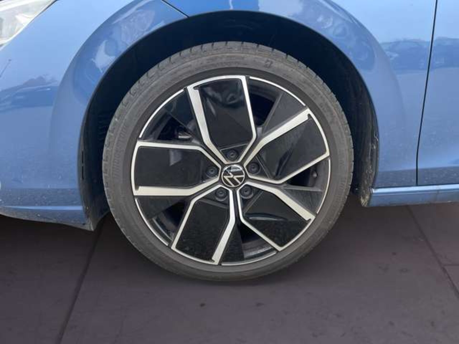 Volkswagen Golf Style