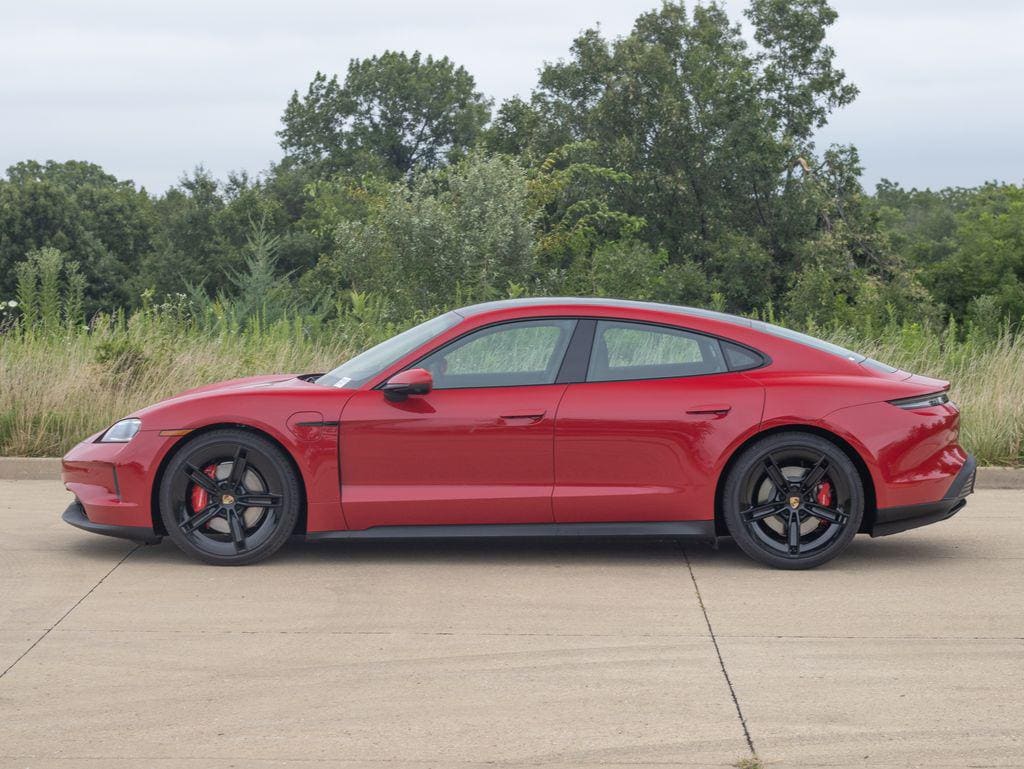 Used 2025 Porsche Taycan S with VIN WP0AB2Y19SSA41132 for sale in Peoria, IL