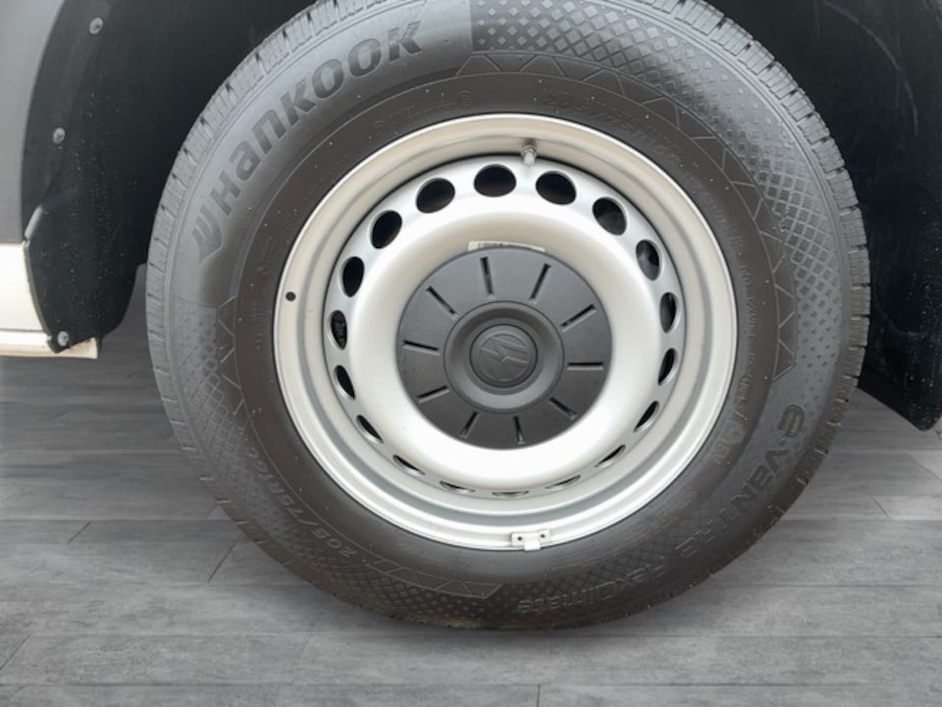 Volkswagen Crafter Kasten langer Radstand