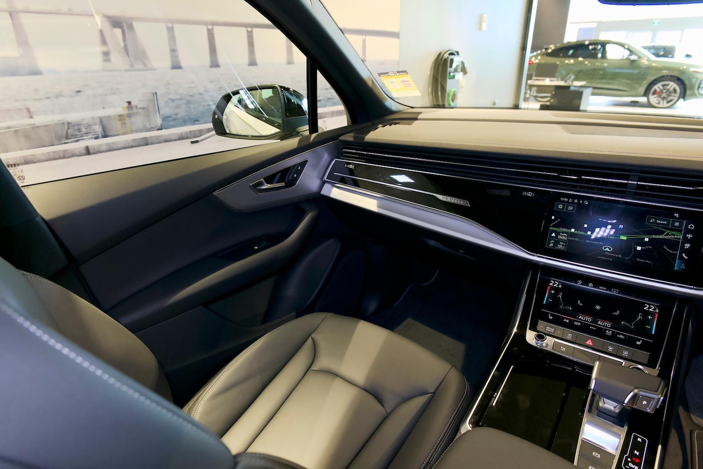 Image about Audi Q7 SUV TFSI quattro tiptronic