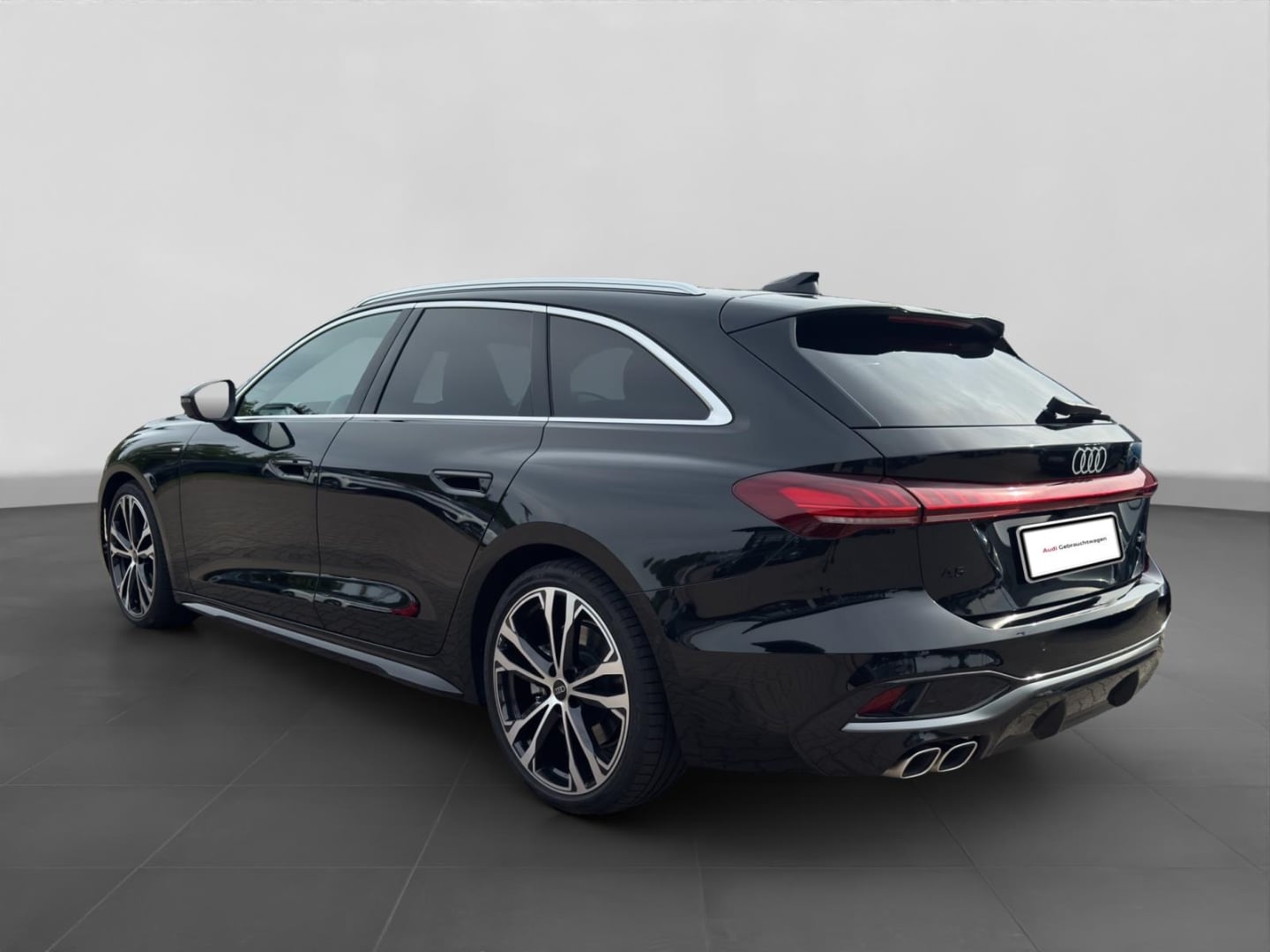 Bild über Audi A5 Avant TDI quattro 150 kW S tronic - für weitere Informationen kontaktieren Sie den Audi Partner
