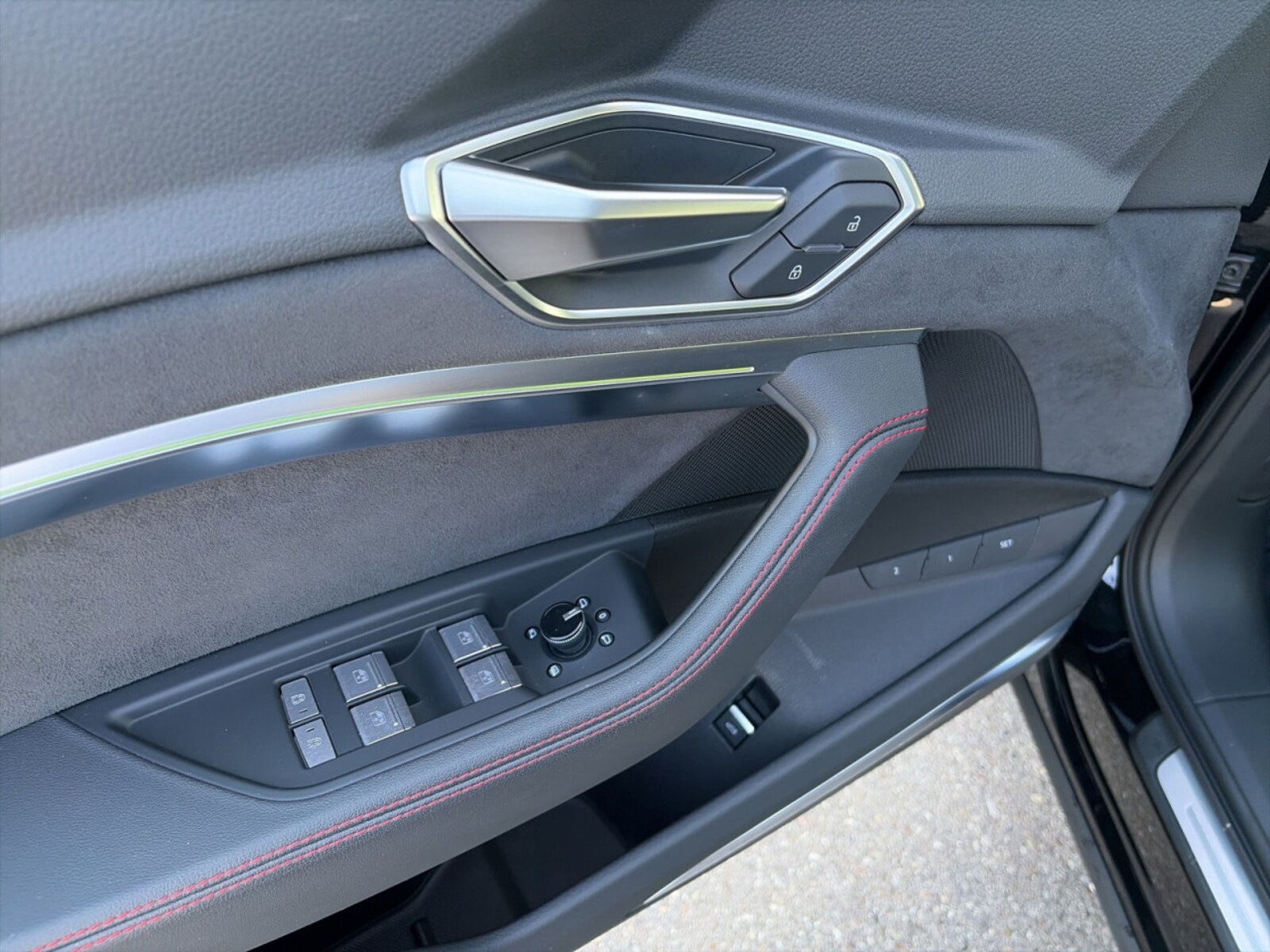 Audi Q8 e-tron – Bild 18