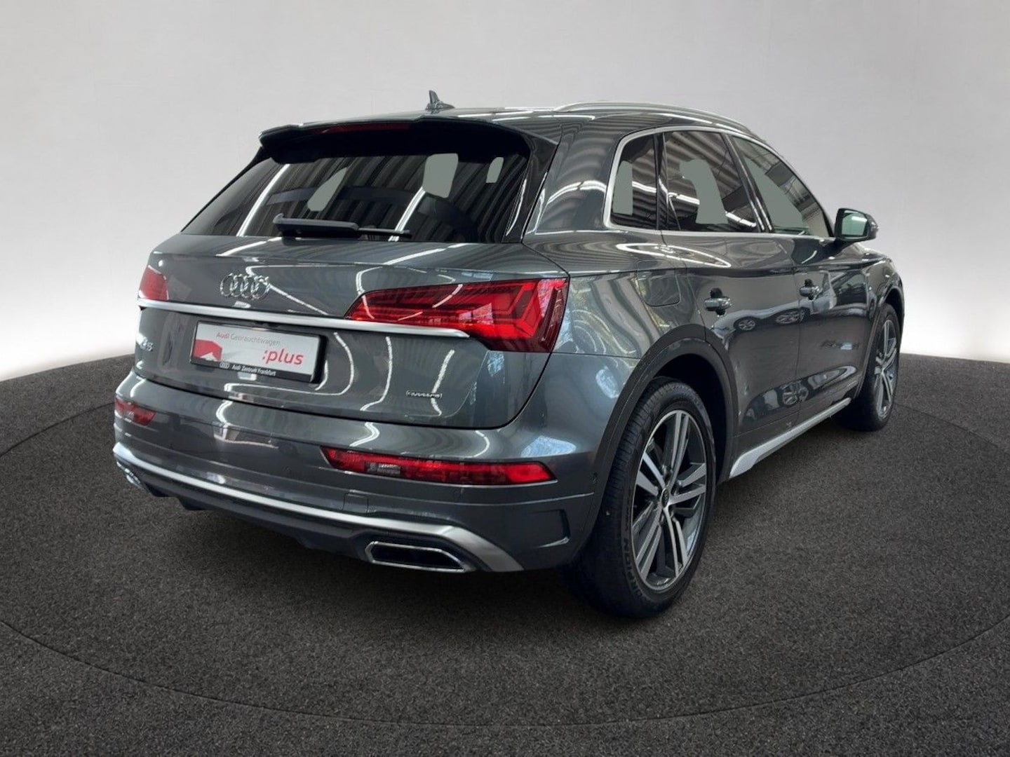 Bild über Audi Q5 TFSI e S line 55 TFSI e quattro S tronic - für weitere Informationen kontaktieren Sie den Audi Partner