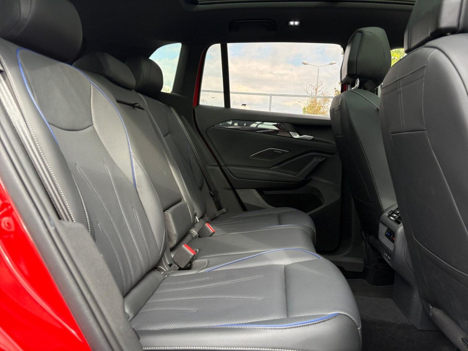 Volkswagen Tiguan – Bild 11