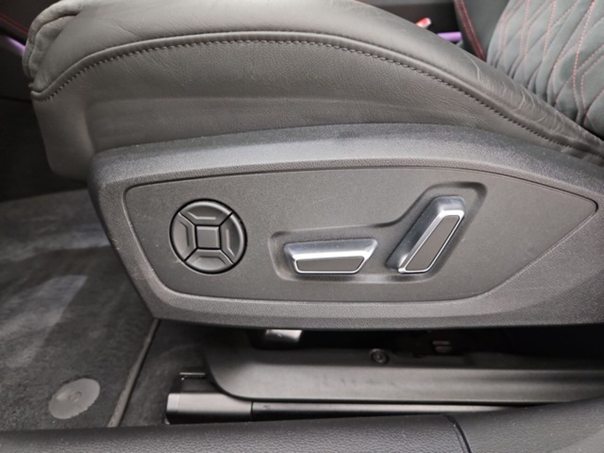 Audi S6 Avant