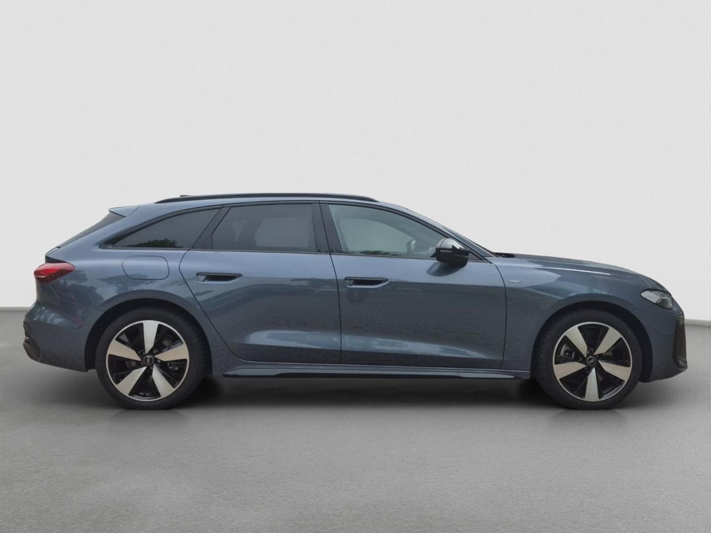 Bild über Audi A5 Avant e-hybrid e-hybrid quattro 220 kW S tronic - für weitere Informationen kontaktieren Sie den Audi Partner