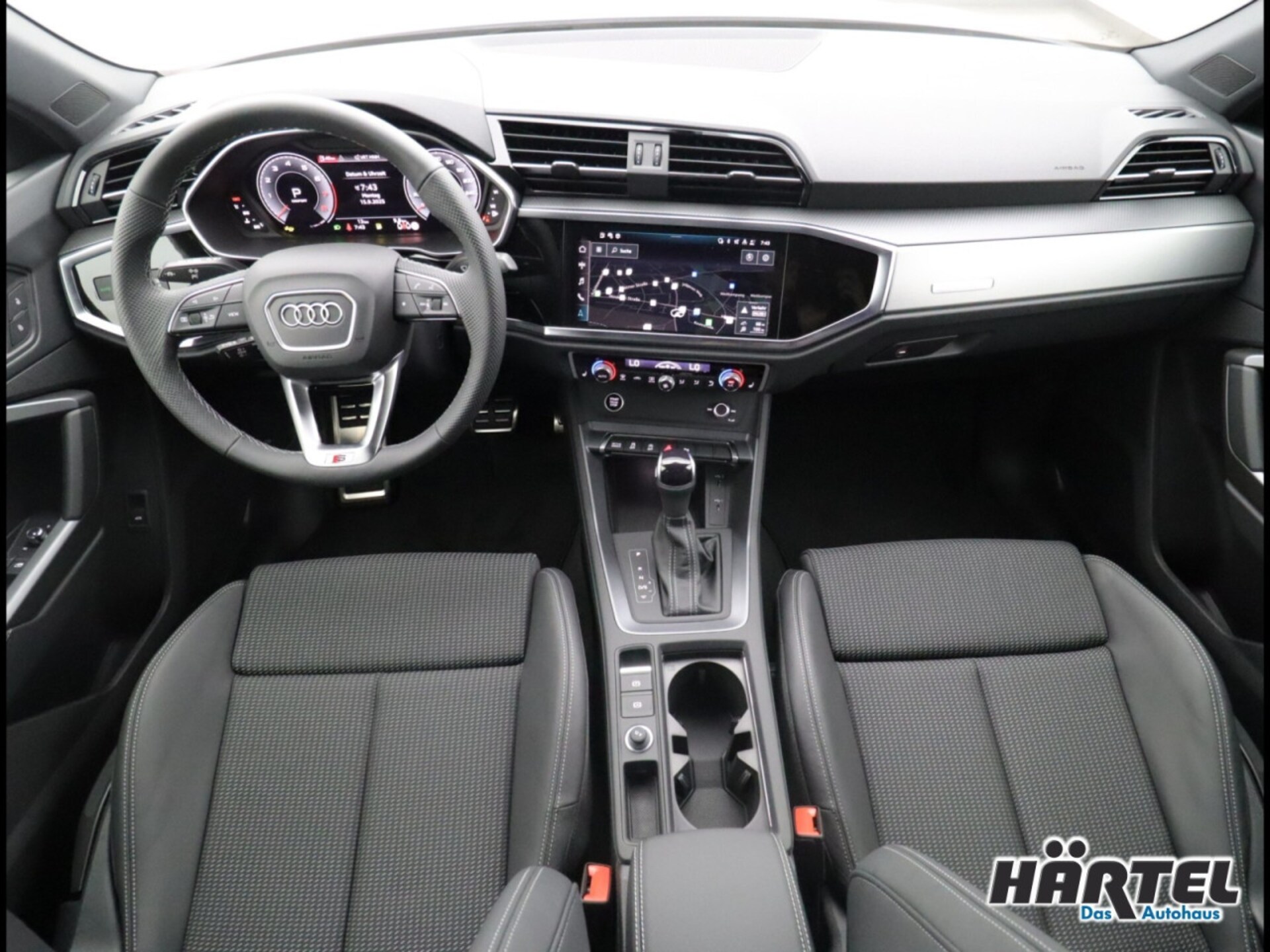Audi Q3 Sportback S line