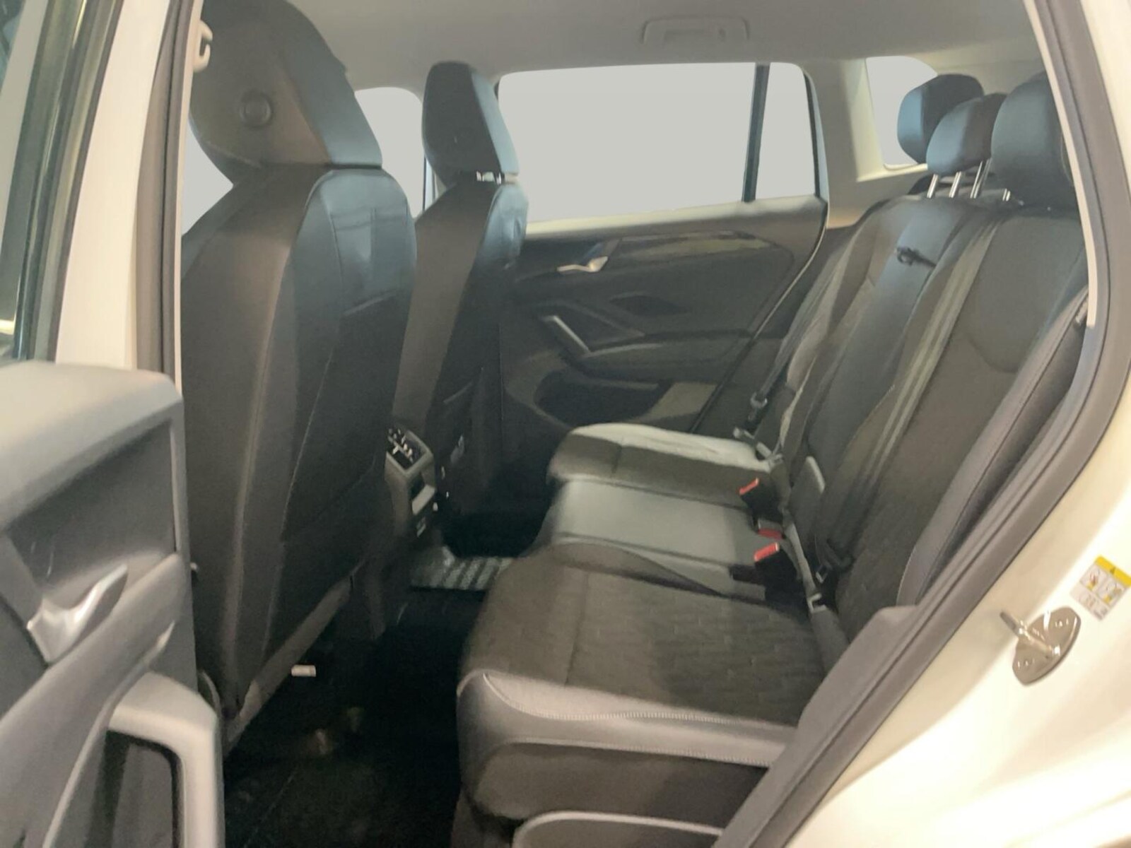 Volkswagen Tiguan – Bild 11