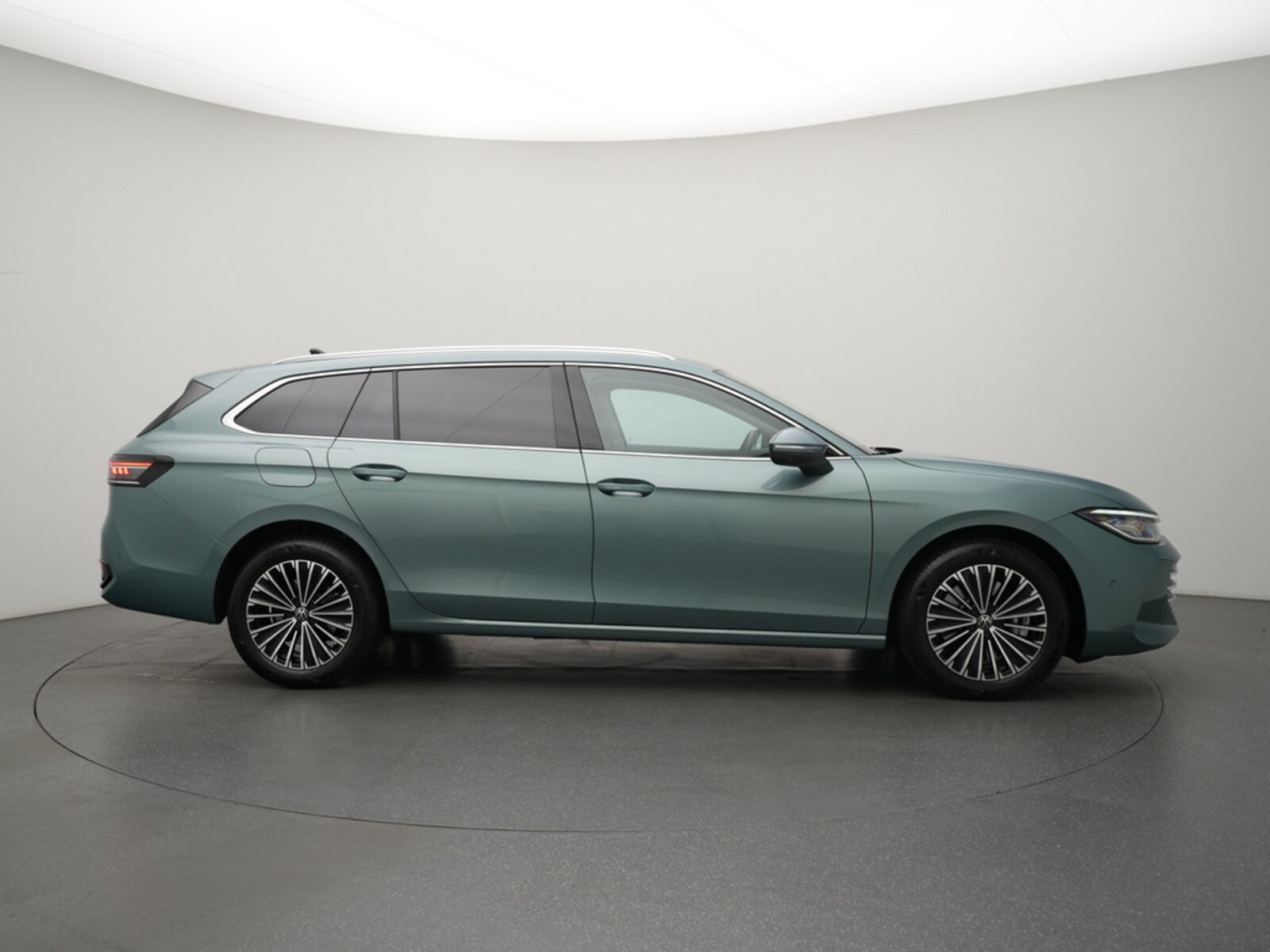 Volkswagen Passat – Bild 3