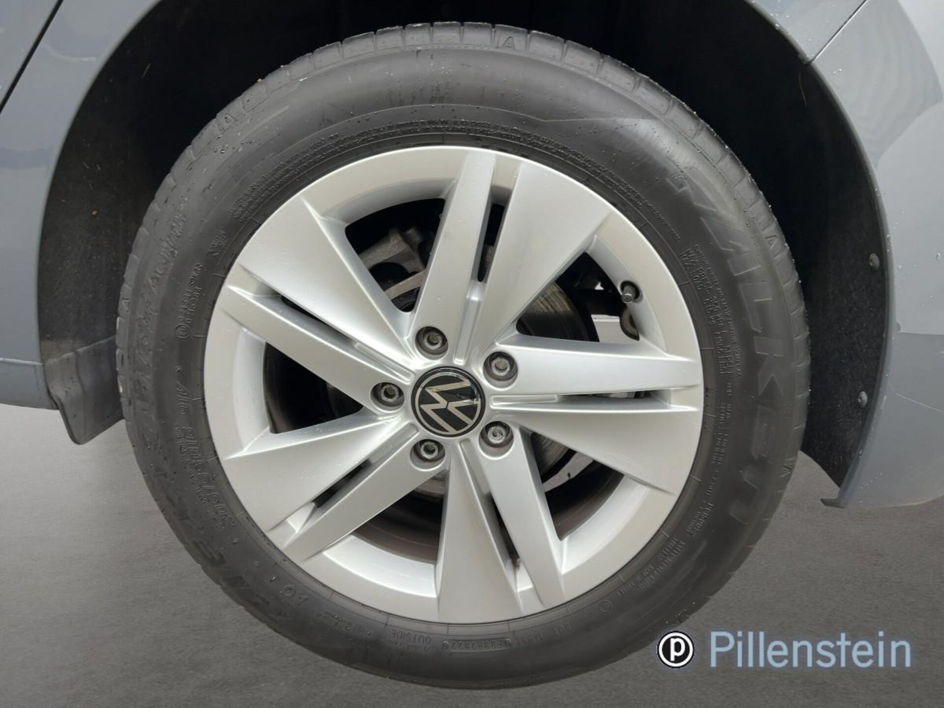 Volkswagen Golf Life