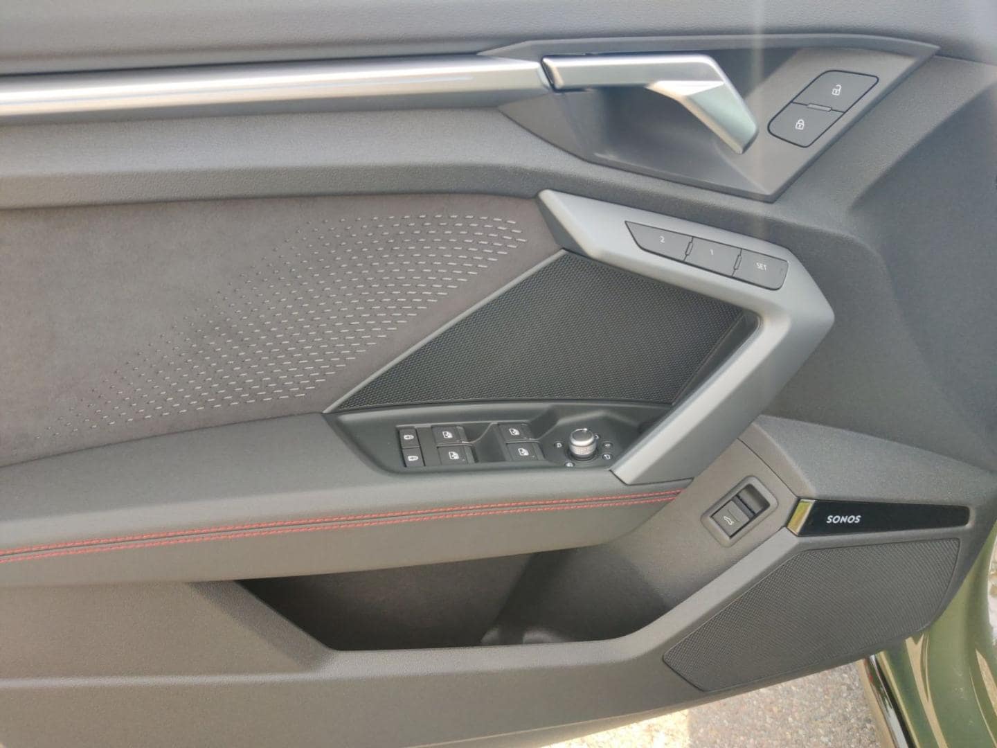 Bild über Audi S3 Sportback TFSI quattro S tronic - für weitere Informationen kontaktieren Sie den Audi Partner