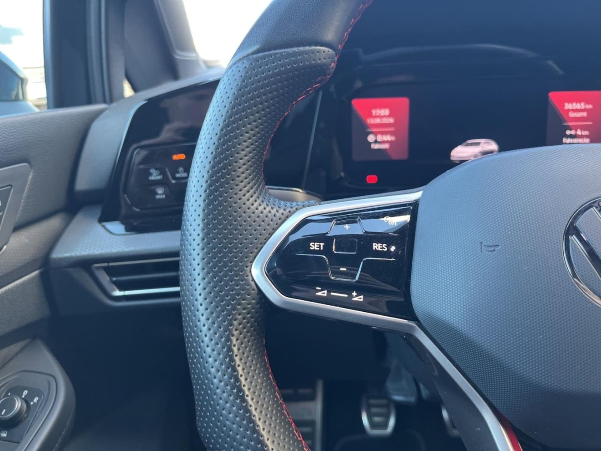 Volkswagen Golf GTI