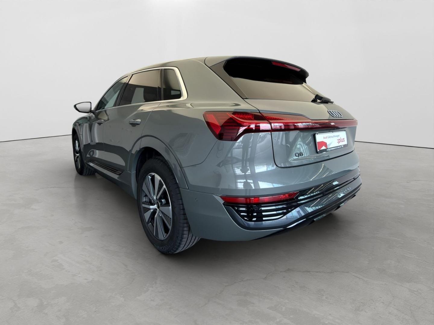 Bild über Audi Q8 e-tron advanced 55 e-tron quattro - für weitere Informationen kontaktieren Sie den Audi Partner