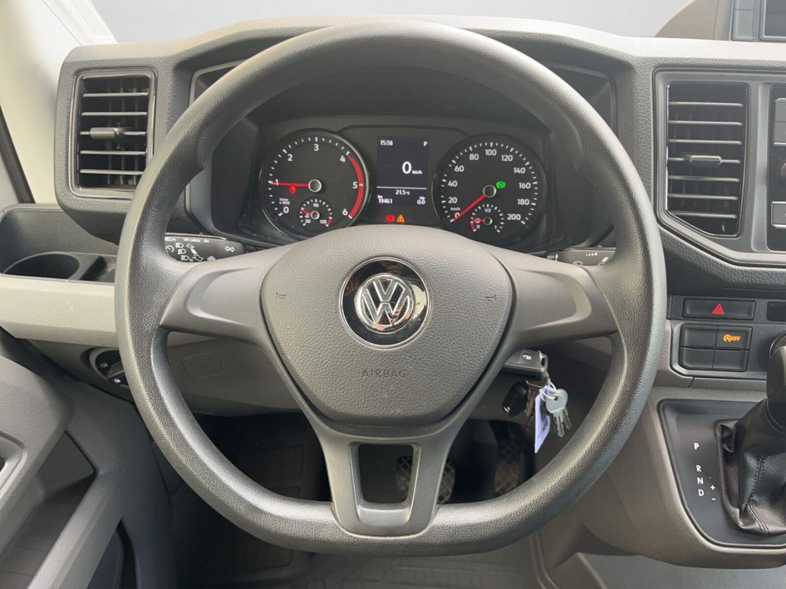 Volkswagen Crafter Einzelkabine langer Radstand – Bild 8