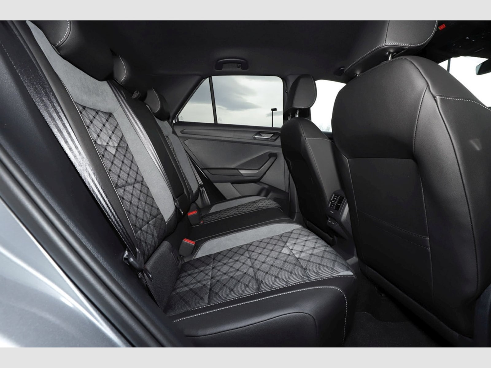 Volkswagen T-Roc – Bild 9