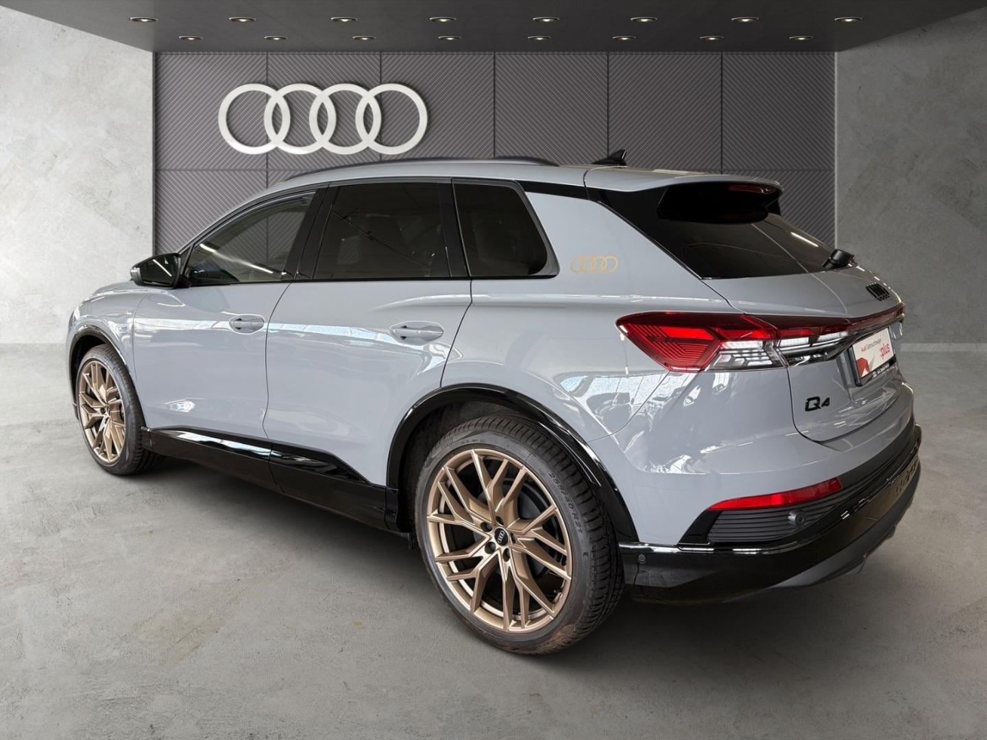 Bild über Audi Q4 e-tron 45 e-tron - für weitere Informationen kontaktieren Sie den Audi Partner