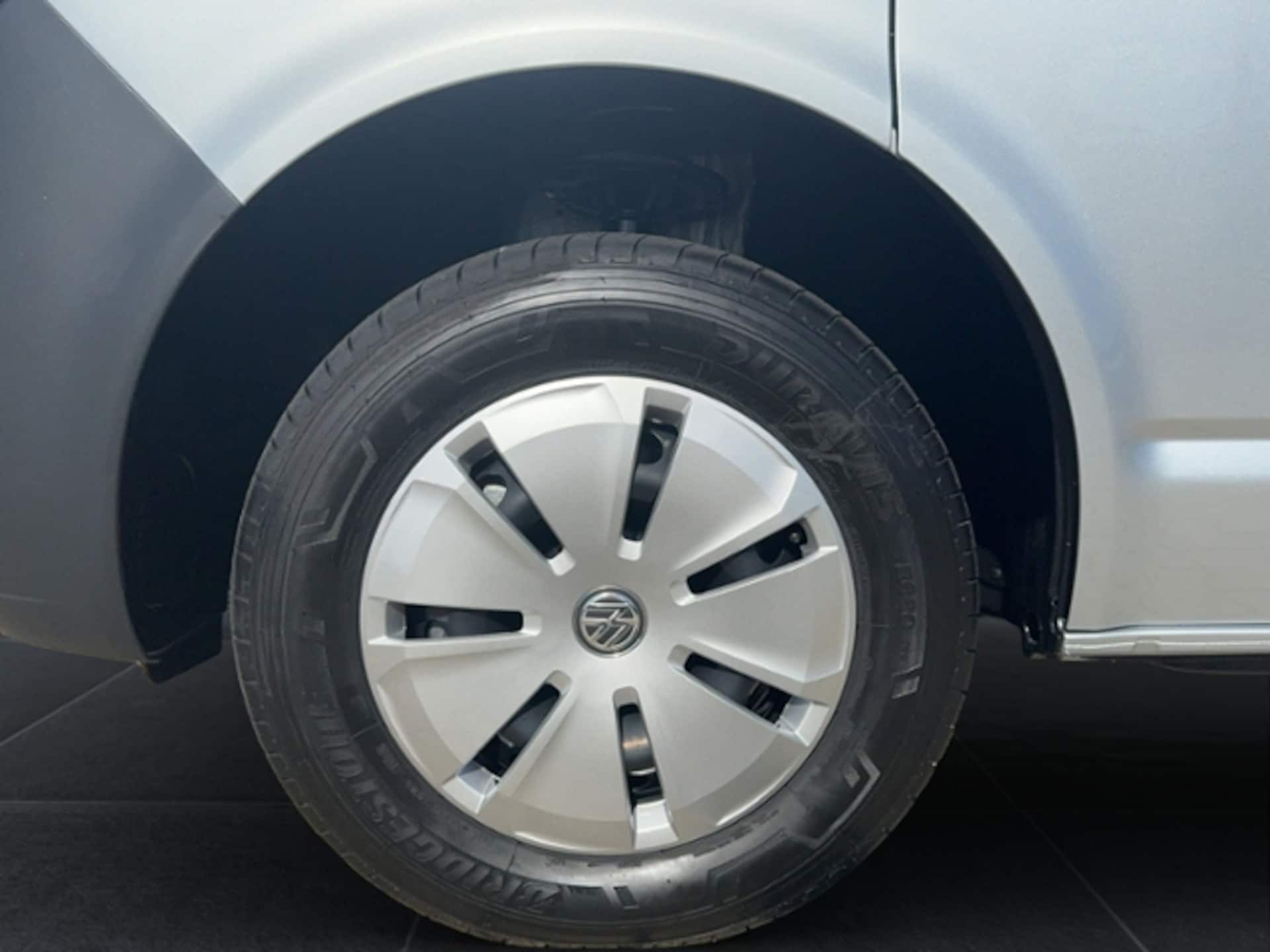 Volkswagen T6.1 Transporter Kombi langer Radstand