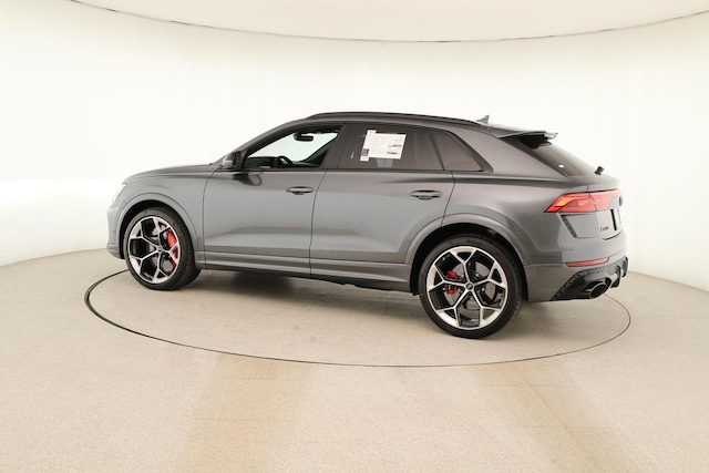 2026 Audi RS Q8 SUV performance