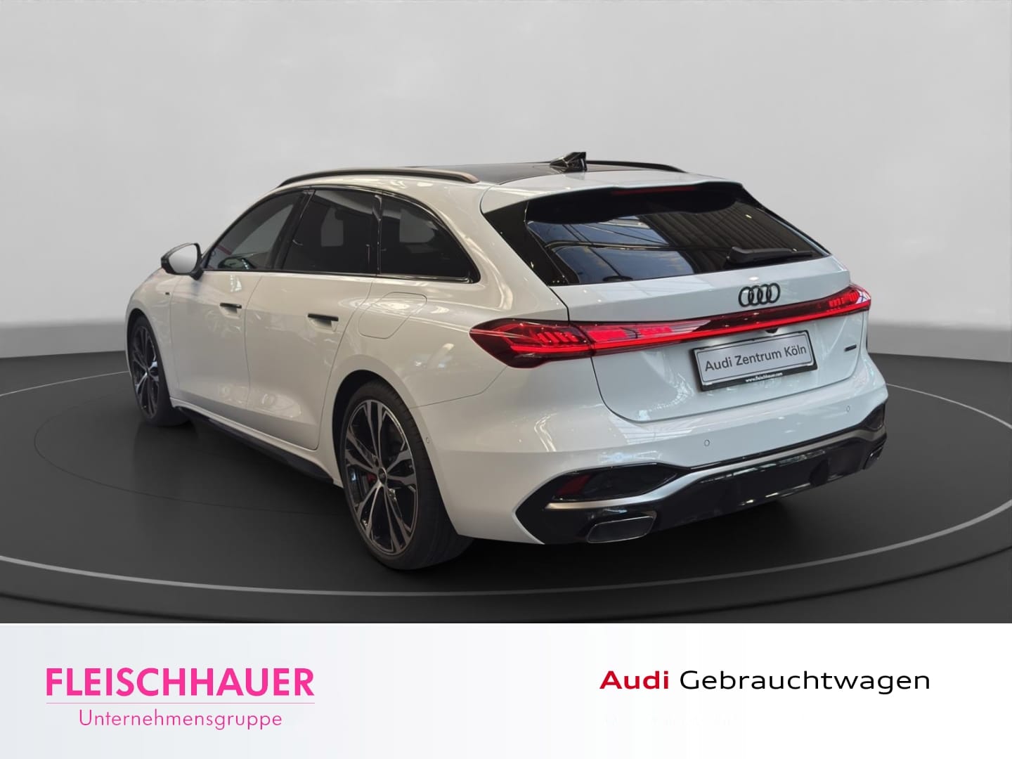 Bild über Audi A5 Avant e-hybrid e-hybrid quattro 270 kW S tronic - für weitere Informationen kontaktieren Sie den Audi Partner