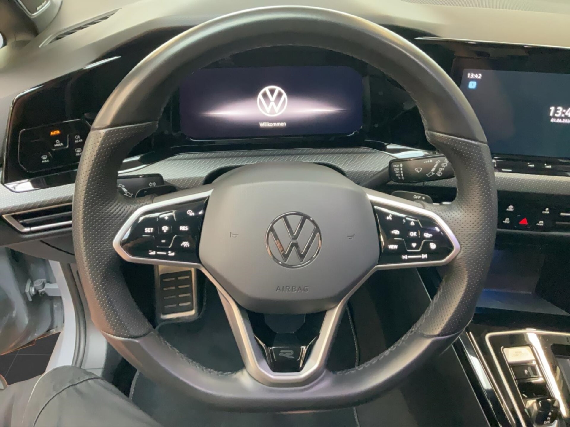 Volkswagen Golf Variant R-Line