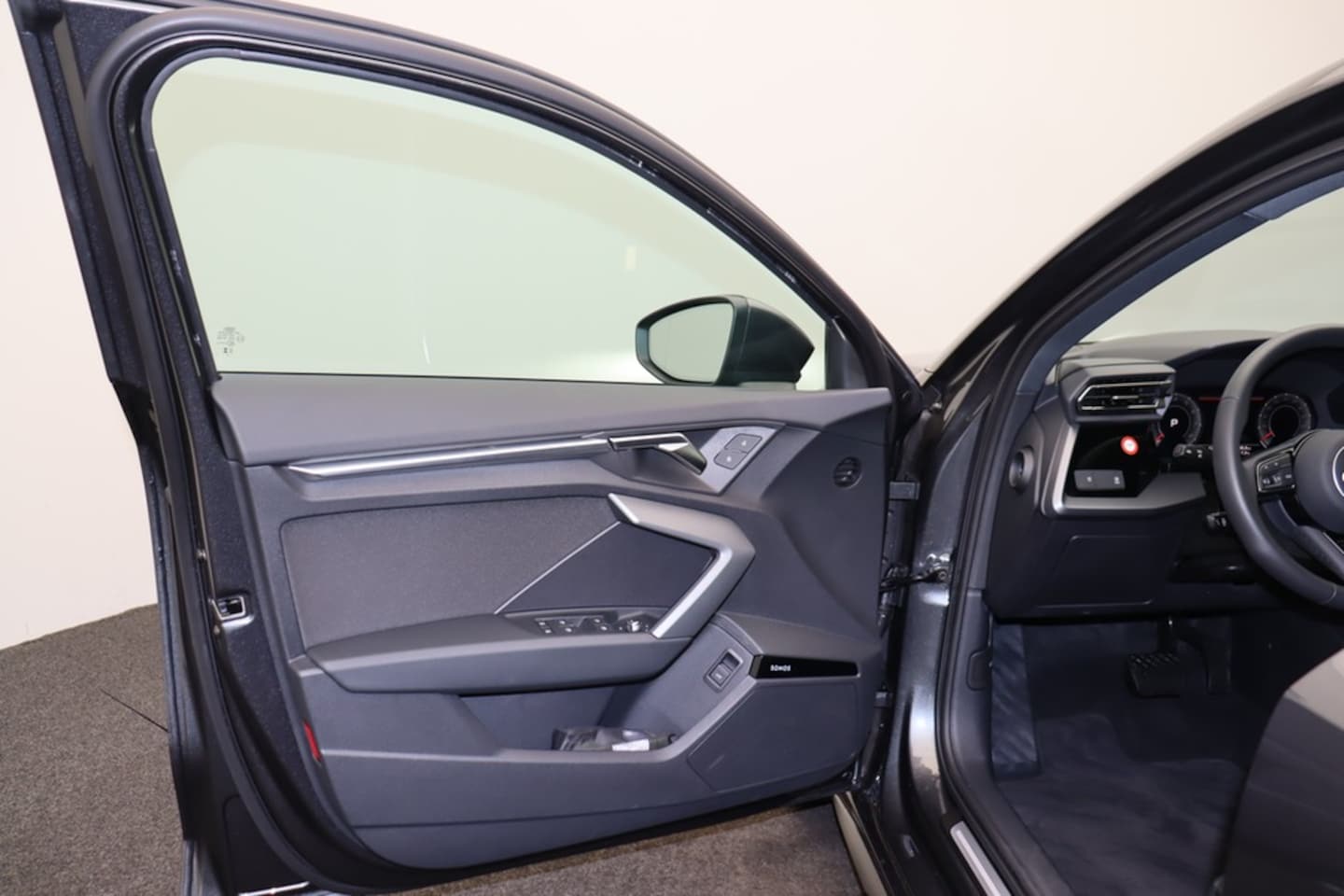 Bild über Audi A3 Sportback S line 35 TFSI S tronic - für weitere Informationen kontaktieren Sie den Audi Partner