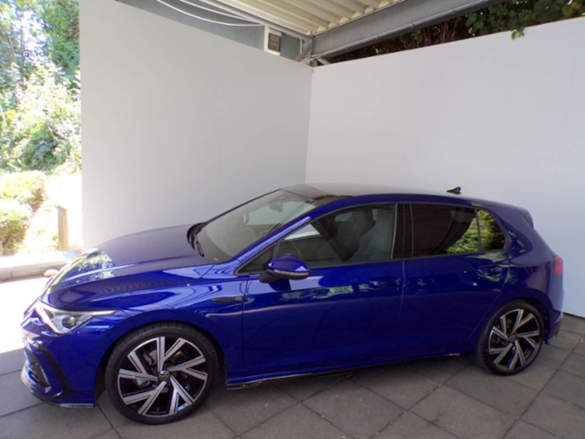 Volkswagen Golf R-Line