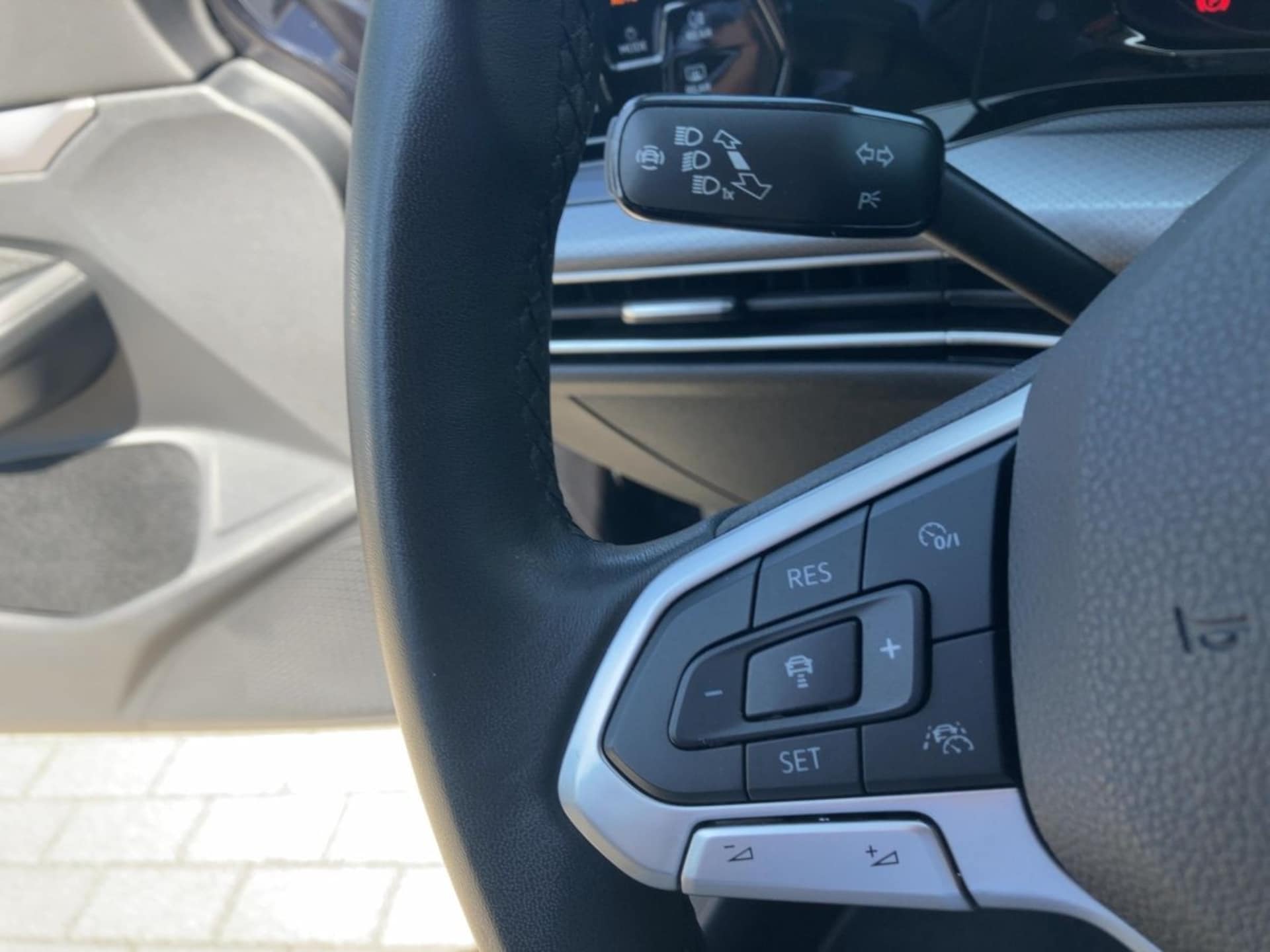 Volkswagen Golf Active