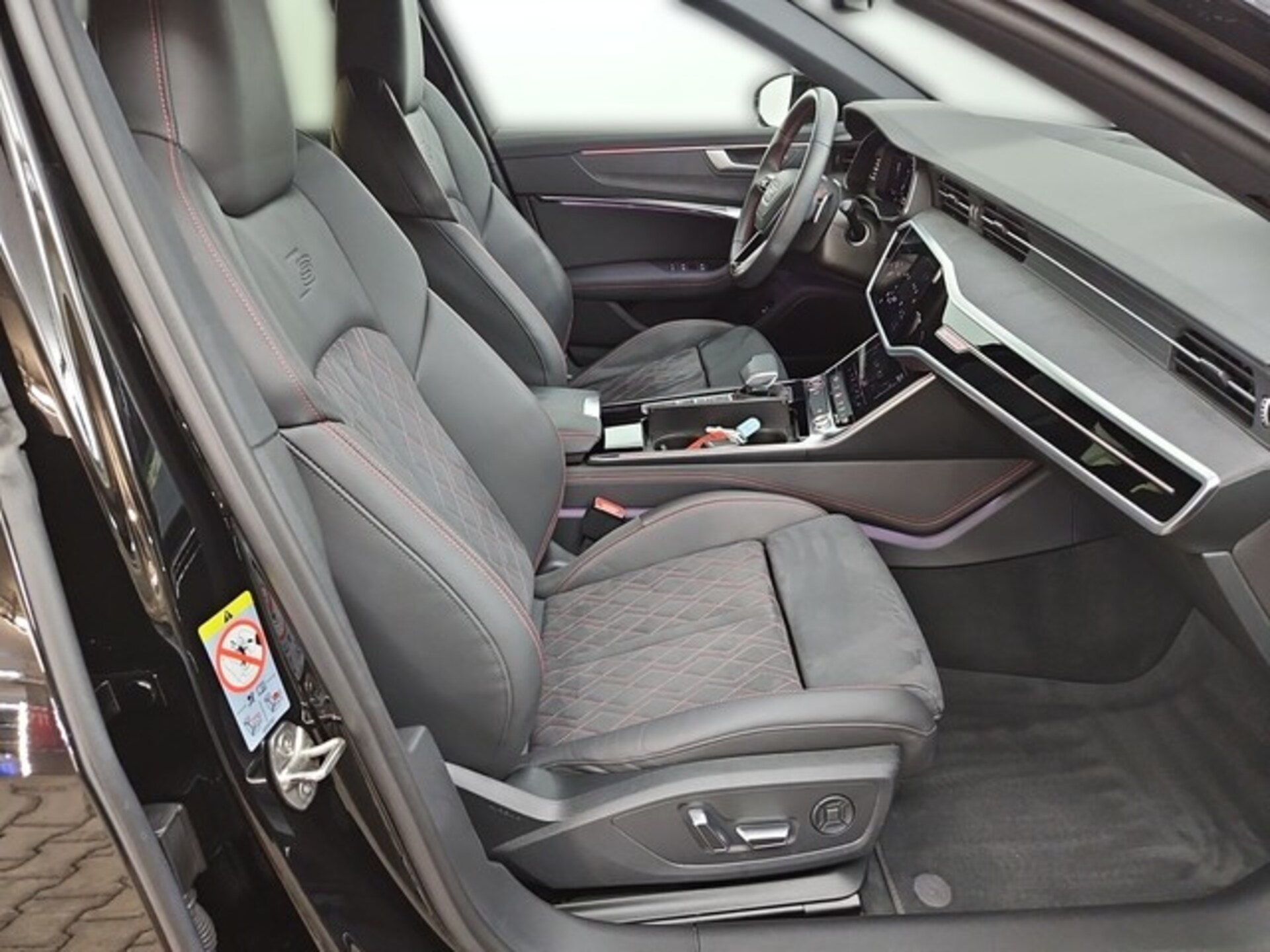 Audi S6 Avant