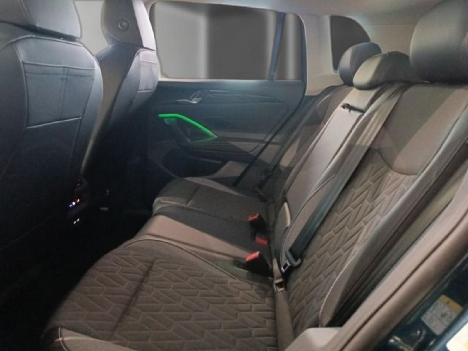 Volkswagen Tiguan – Bild 12