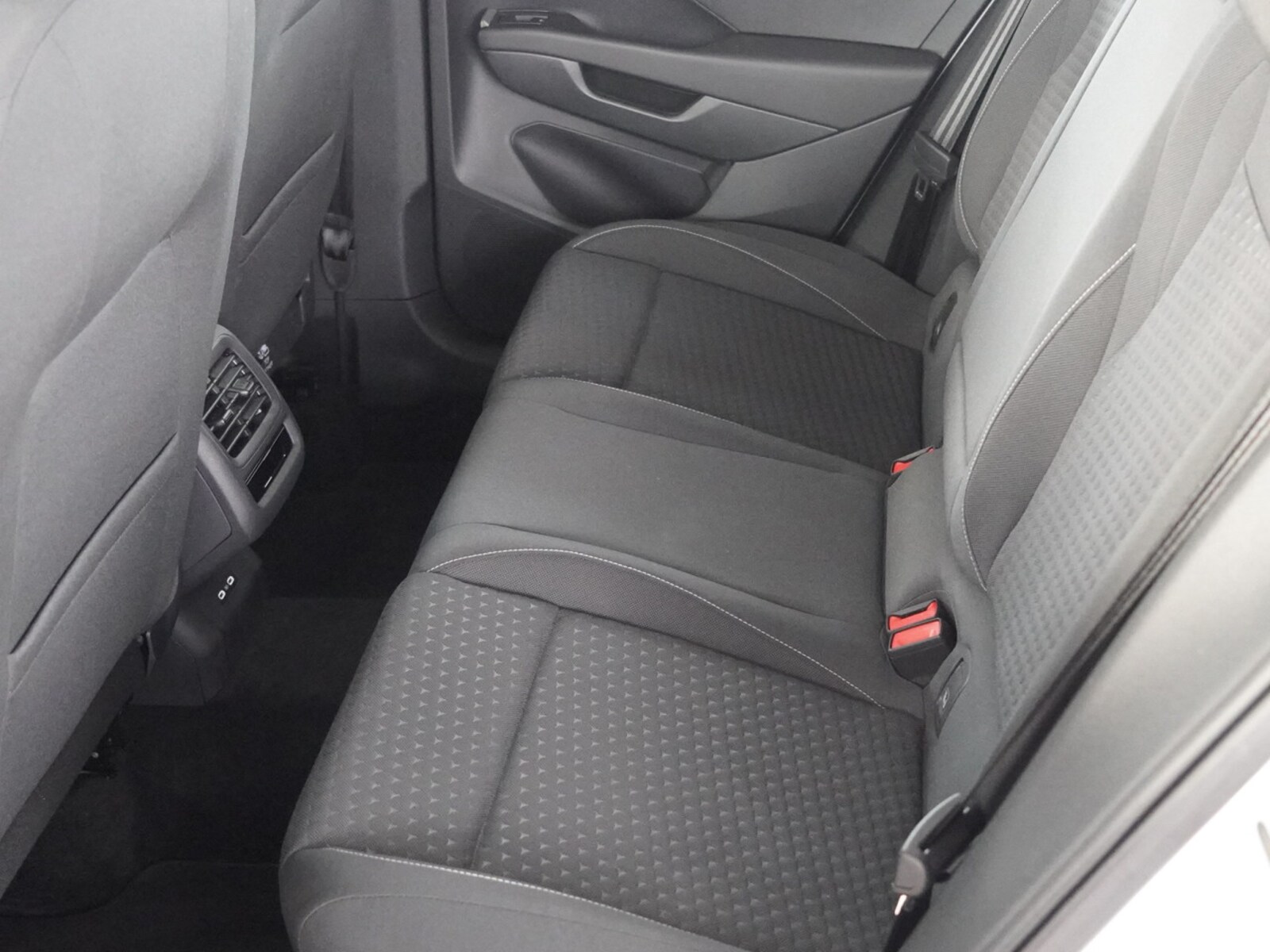 Volkswagen T-Roc – Bild 11