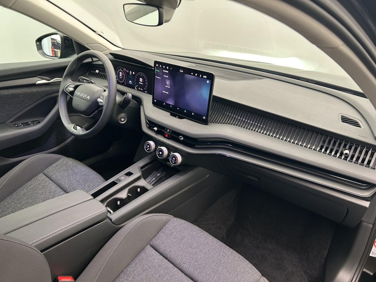 Škoda Superb Combi – Bild 7