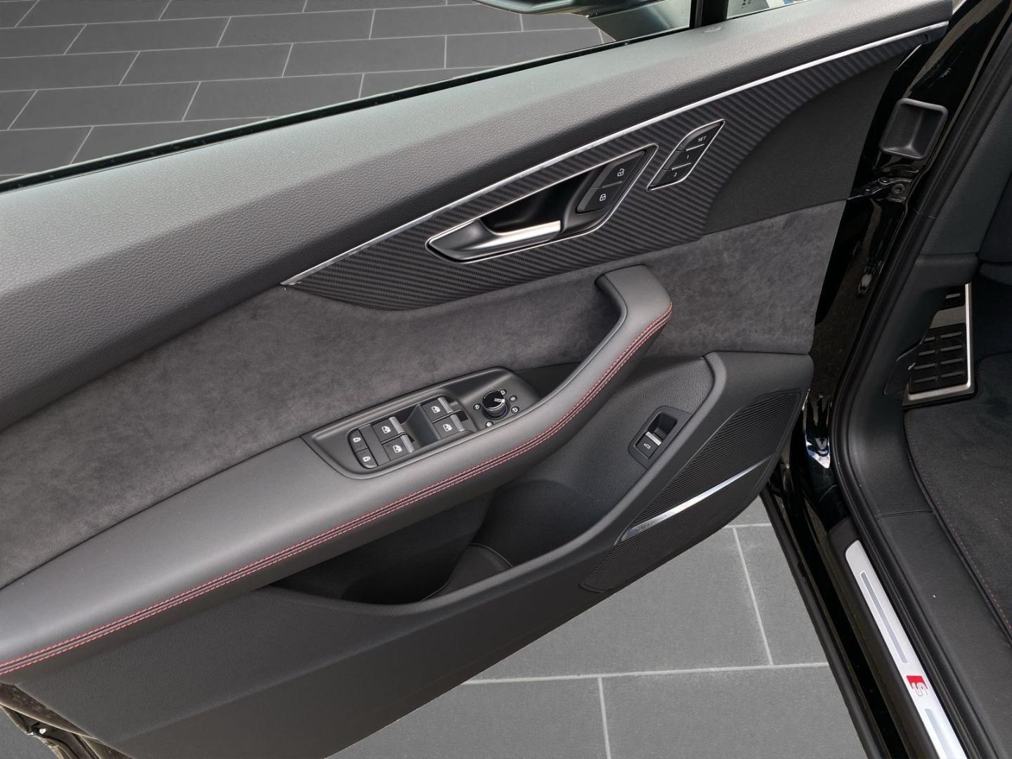 Bild über Audi Q7 SUV S line business TDI quattro 210 kW tiptronic - für weitere Informationen kontaktieren Sie den Audi Partner