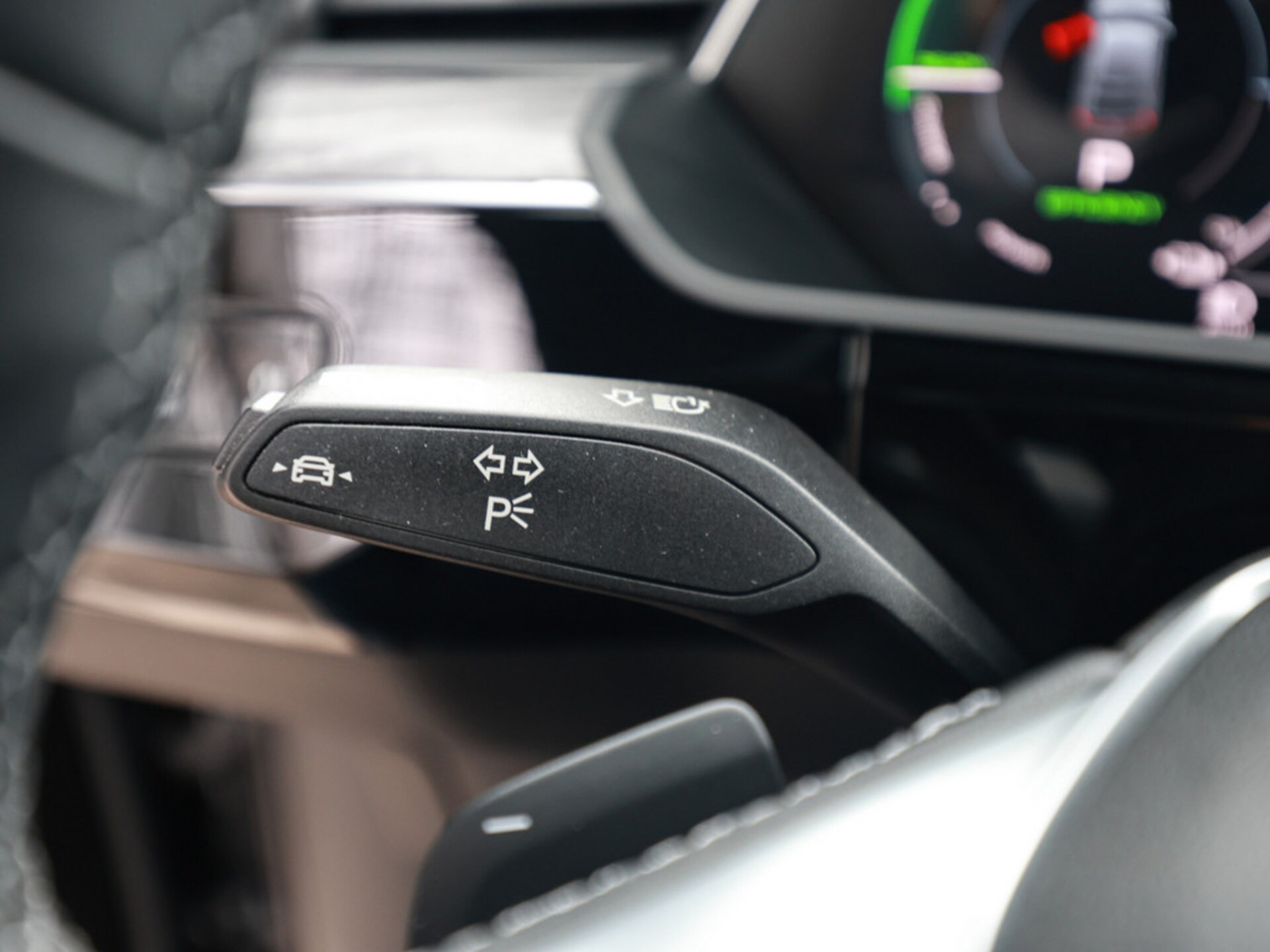 Audi Q8 Sportback e-tron S line