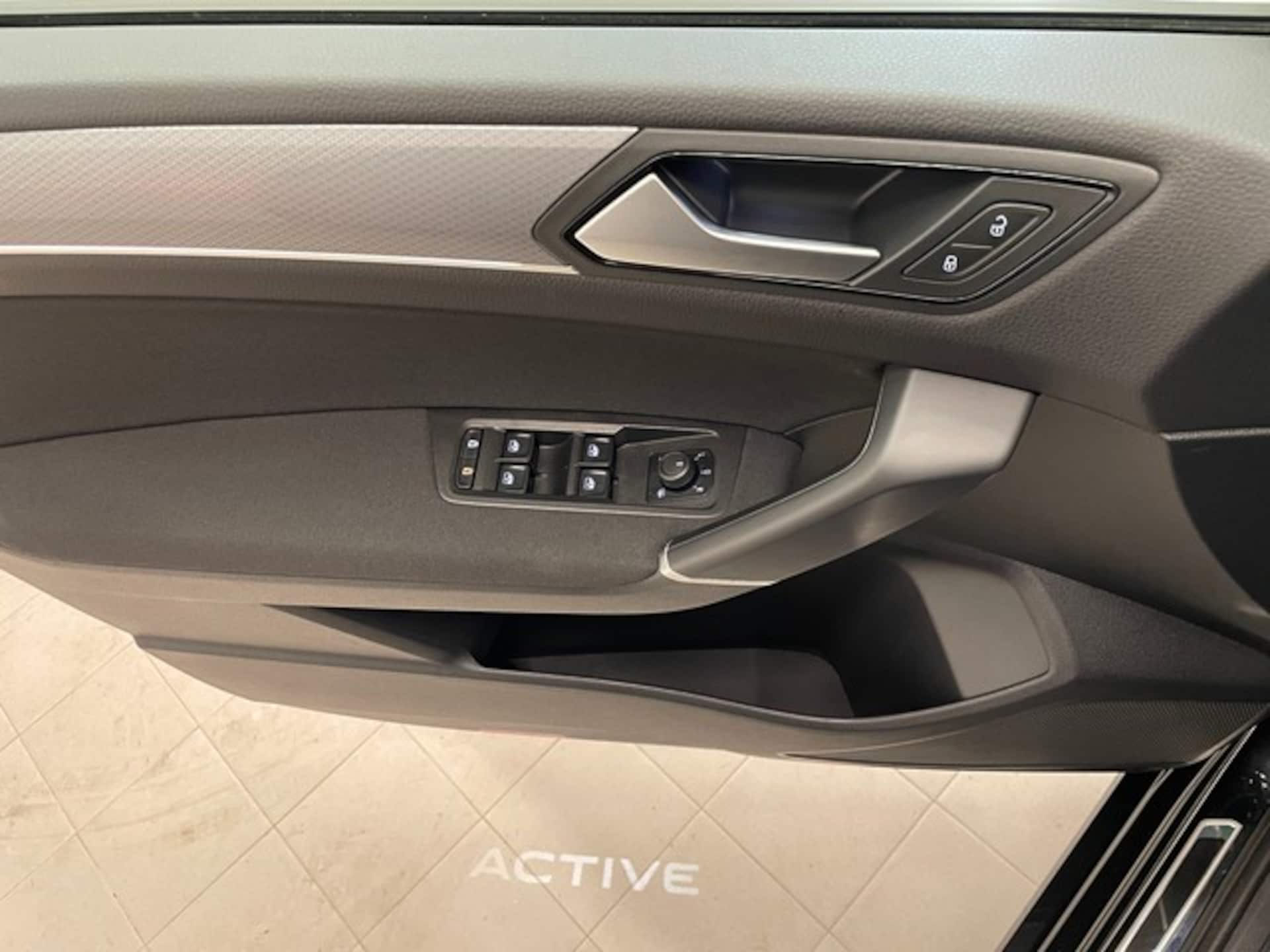 Volkswagen Touran Active
