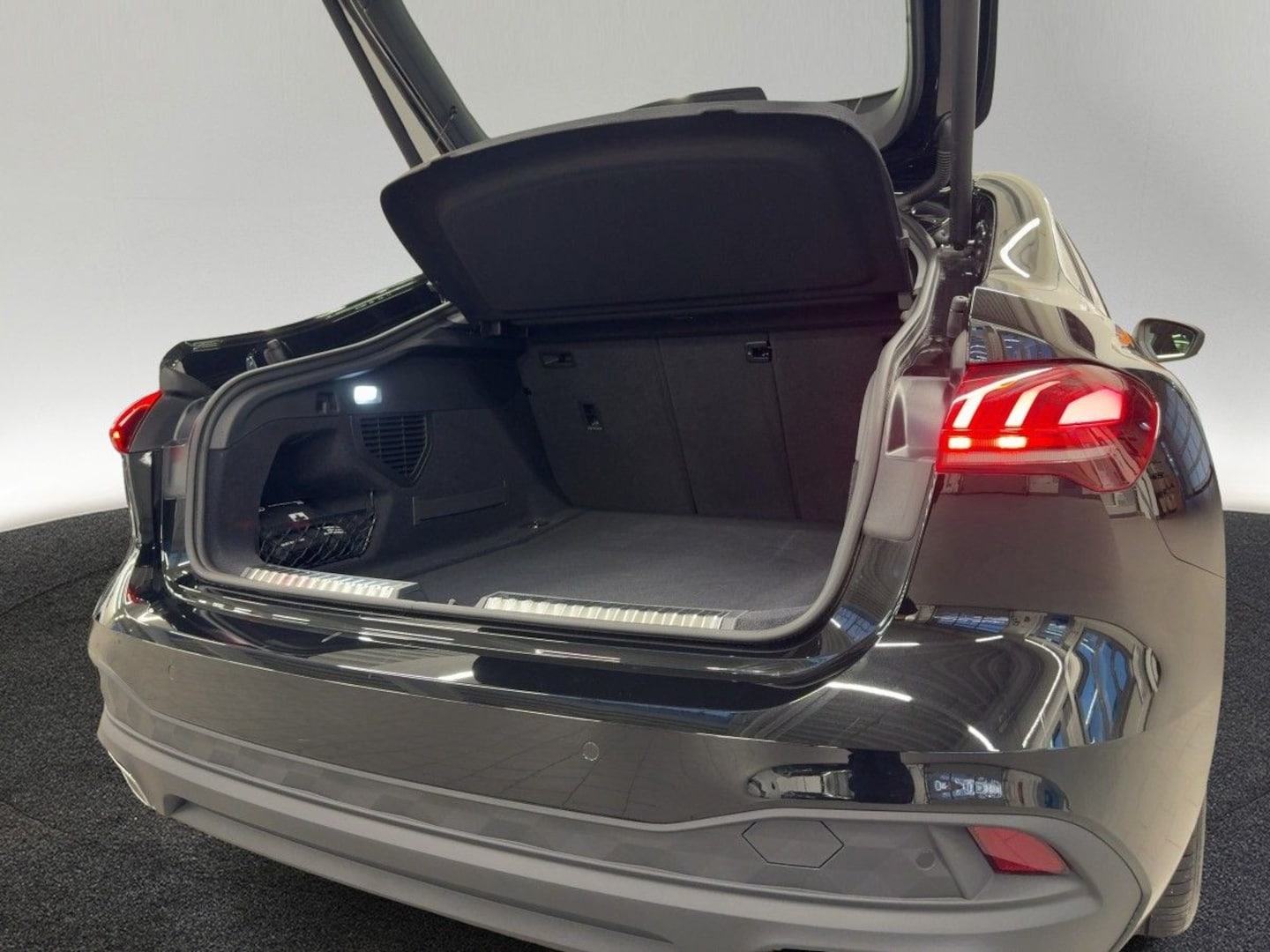 Bild über Audi A5 Limousine TFSI 150 kW S tronic - für weitere Informationen kontaktieren Sie den Audi Partner