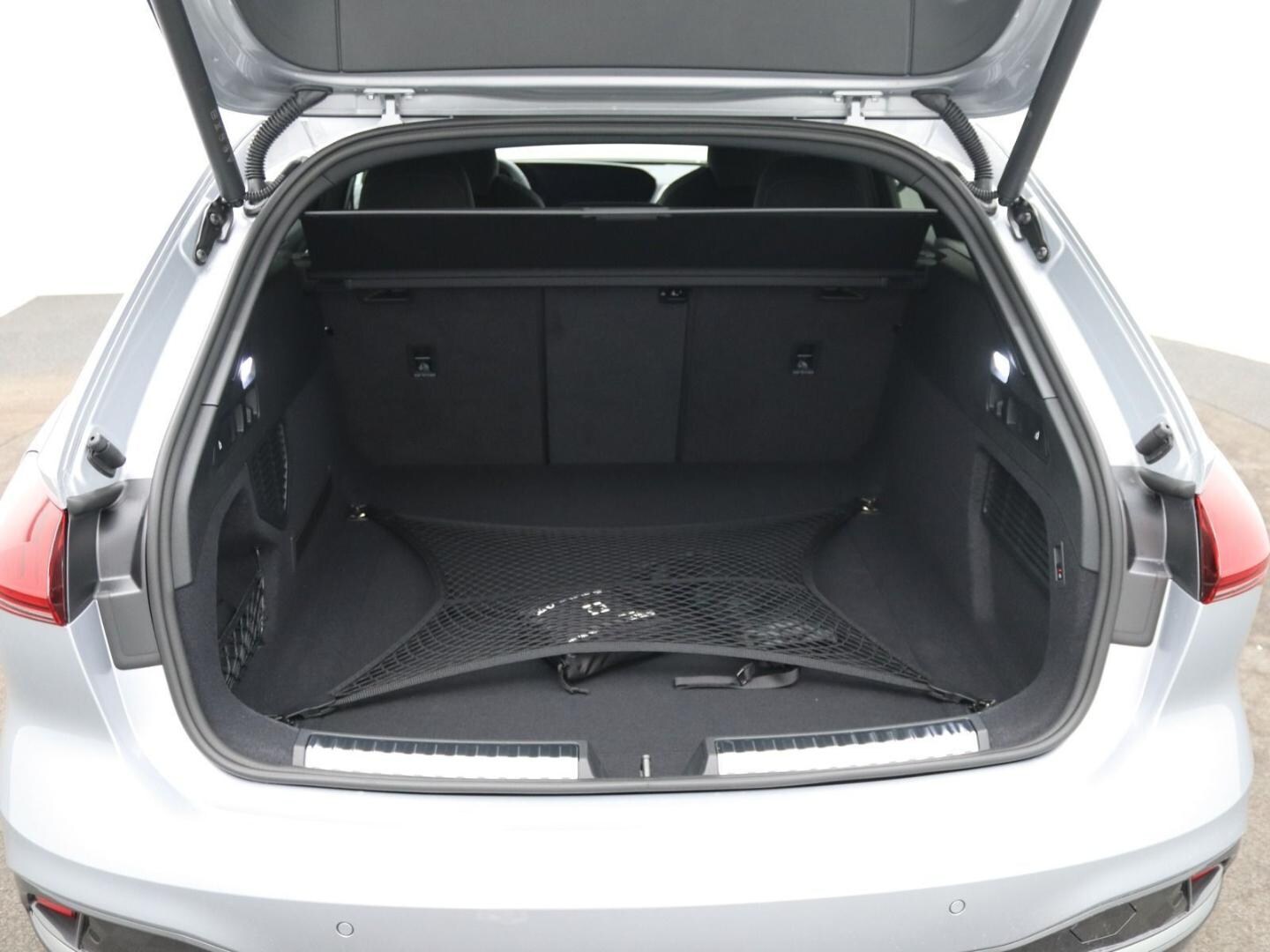 Bild über Audi A5 Avant TDI 150 kW S tronic - für weitere Informationen kontaktieren Sie den Audi Partner