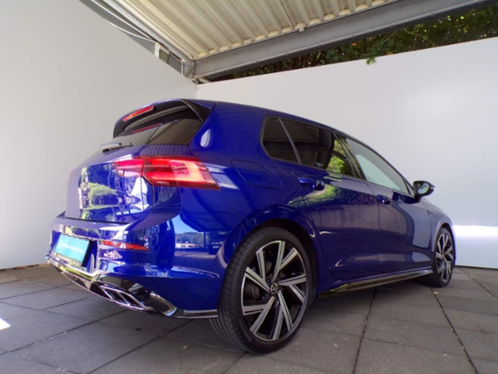 Volkswagen Golf R-Line