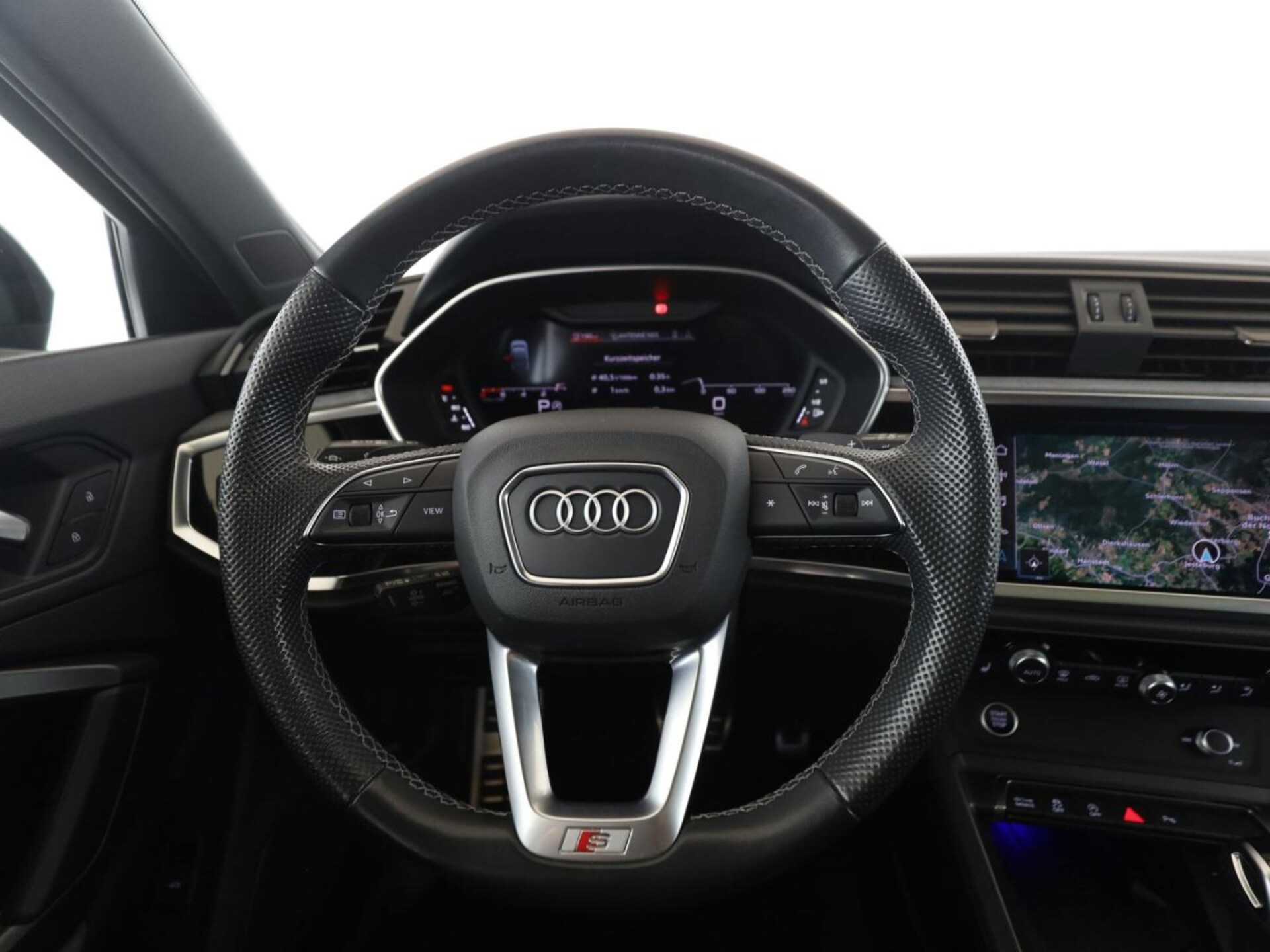 Audi Q3 Sportback S line