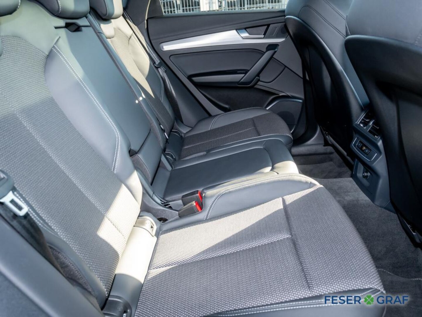 Bild über Audi Q5 Sportback 40 TDI quattro S tronic - für weitere Informationen kontaktieren Sie den Audi Partner