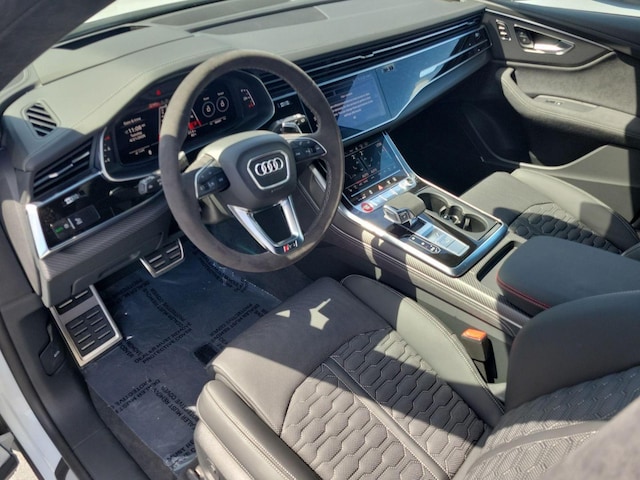 2026 Audi RS Q8 SUV performance