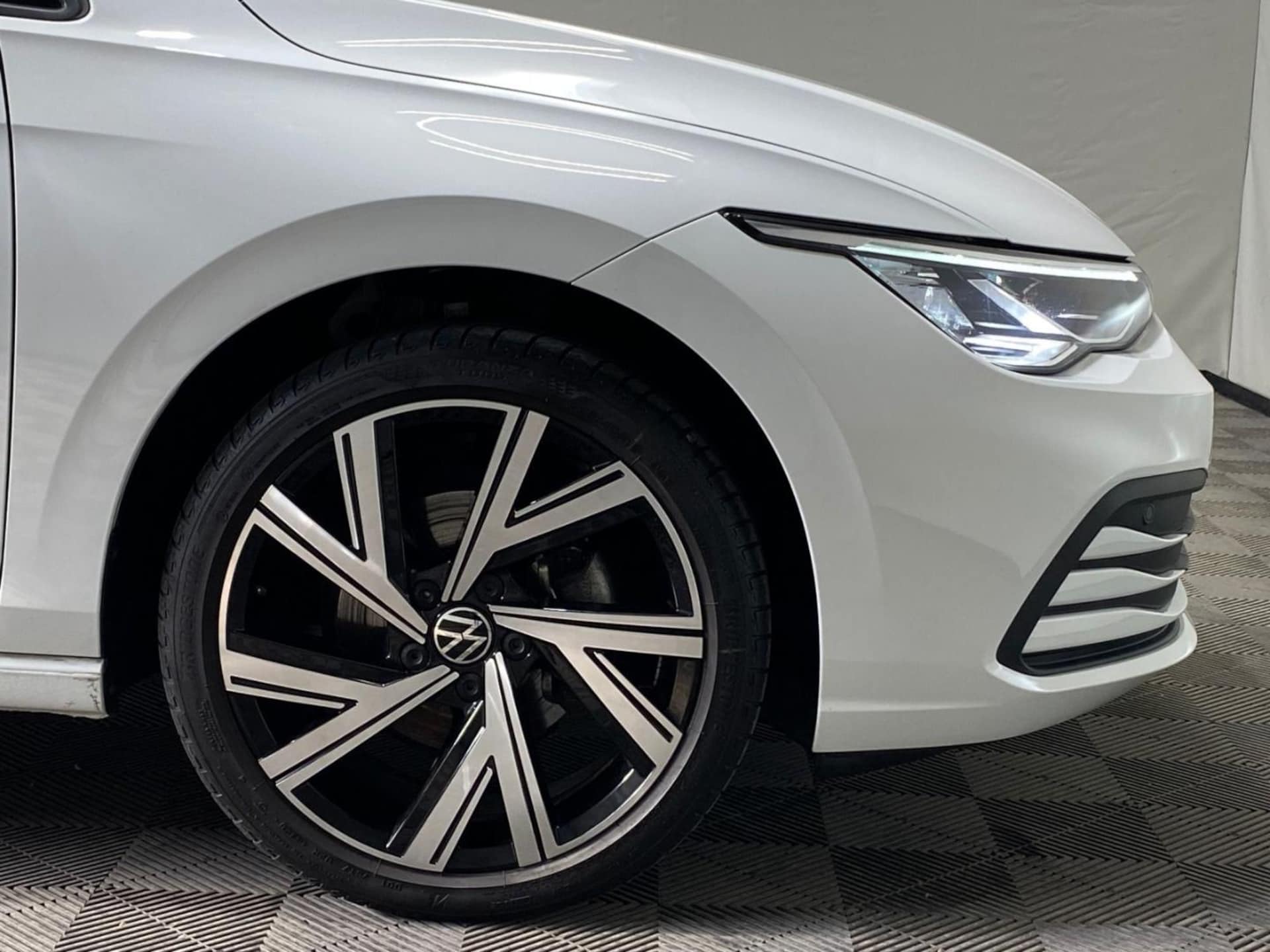 Volkswagen Golf Life