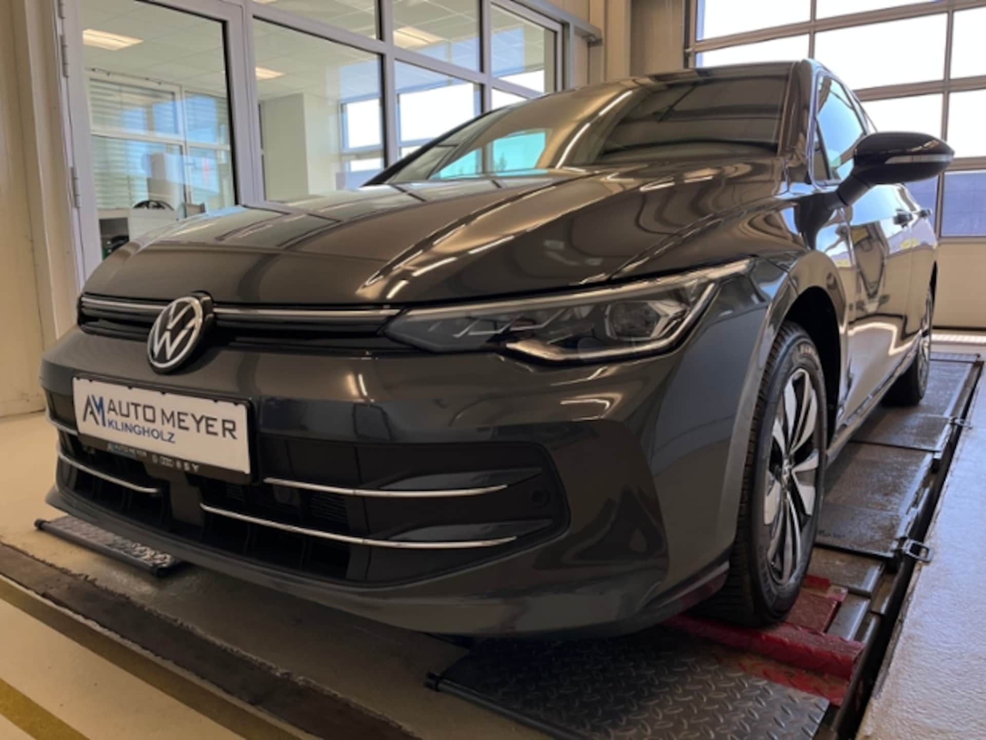 Volkswagen Golf Life